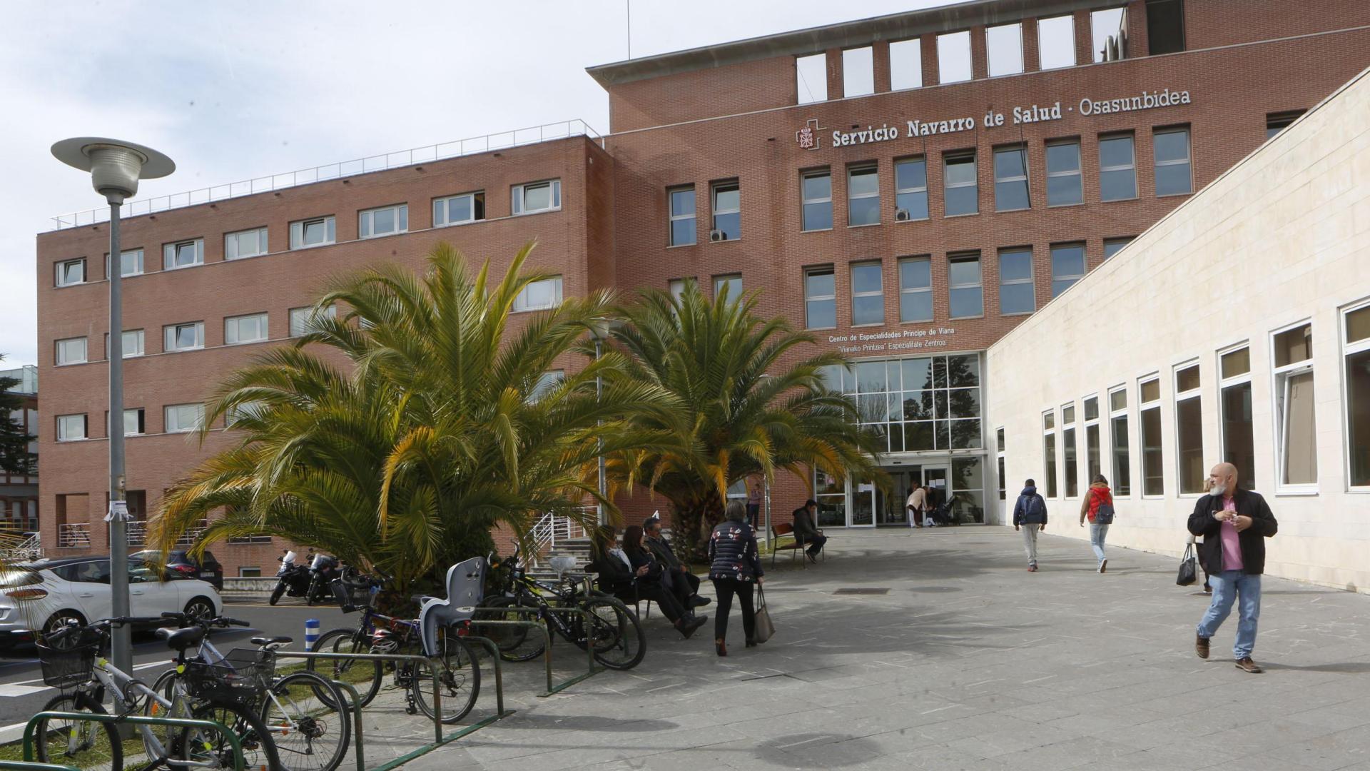 Edificio de consultas de Príncipe de Viana, junto al Hospital Universitario de Navarra