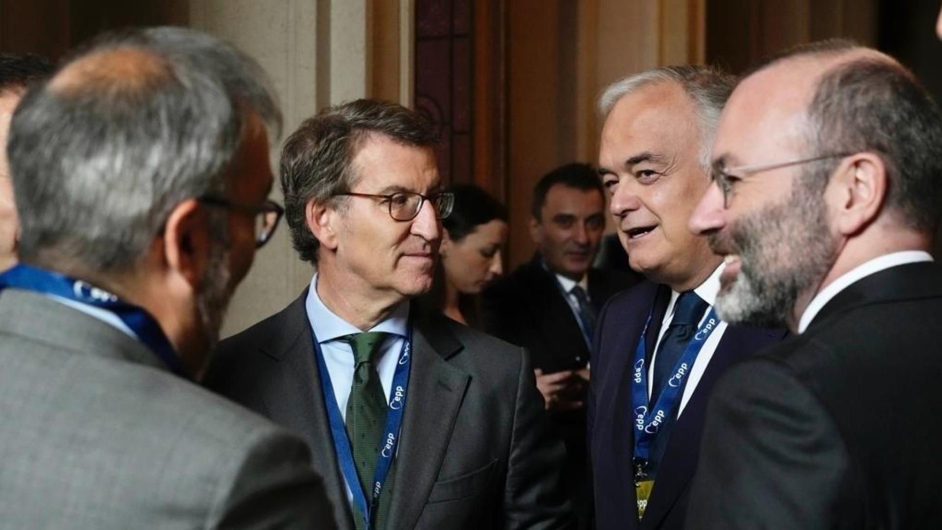 El líder del PP, Alberto Núñez Feijóo, durante su participación en la cumbre del PPE en Bruselas