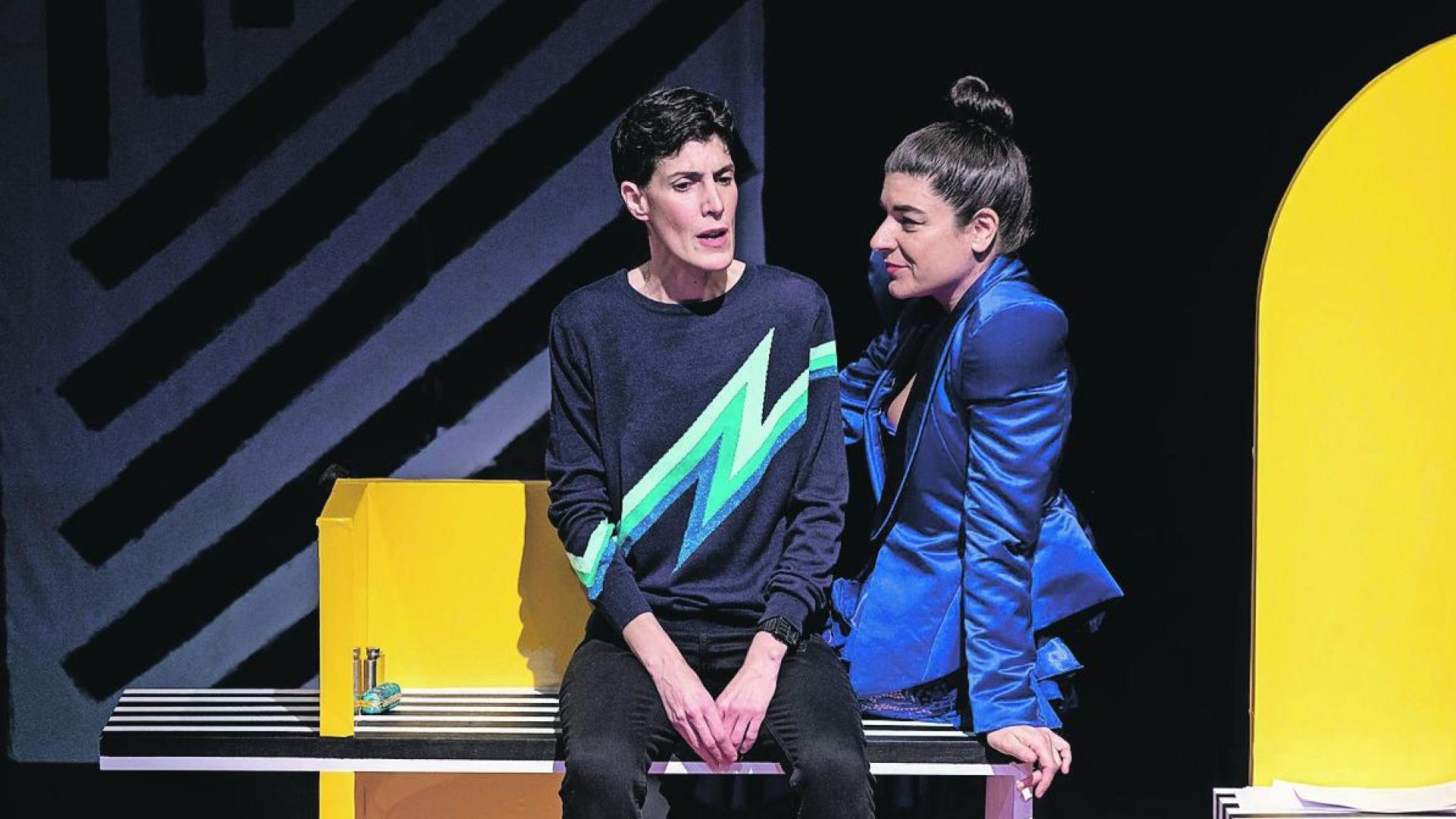 Olga Iglesias (izquierda) y Nerea Pérez de las Heras interpretan juntas '¿Cómo hemos llegado hasta aquí?'