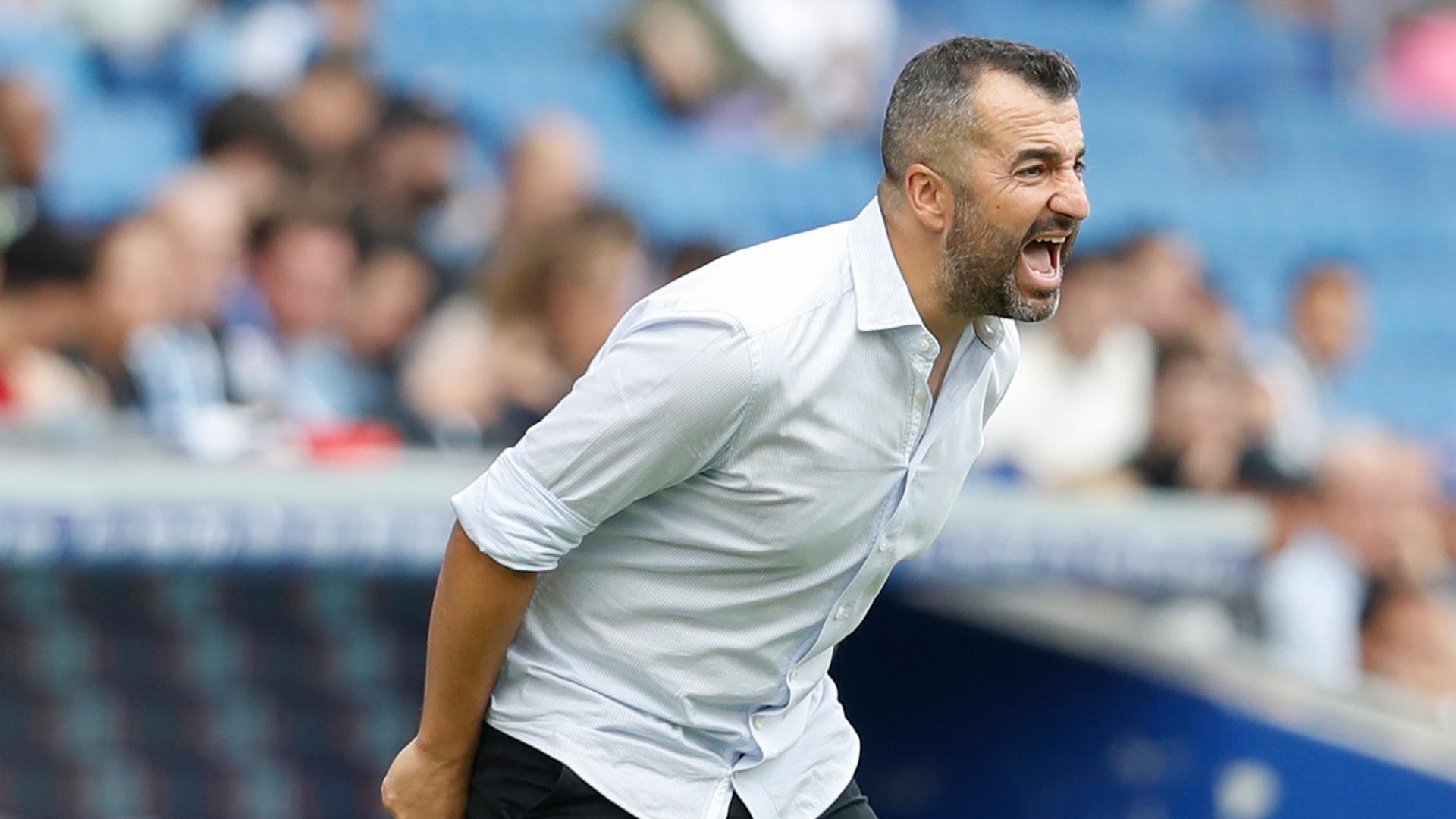 El entrenador del Espanyol, Diego Martínez, durante el partido de Primera División de LaLiga entre el Espanyol y el Elche