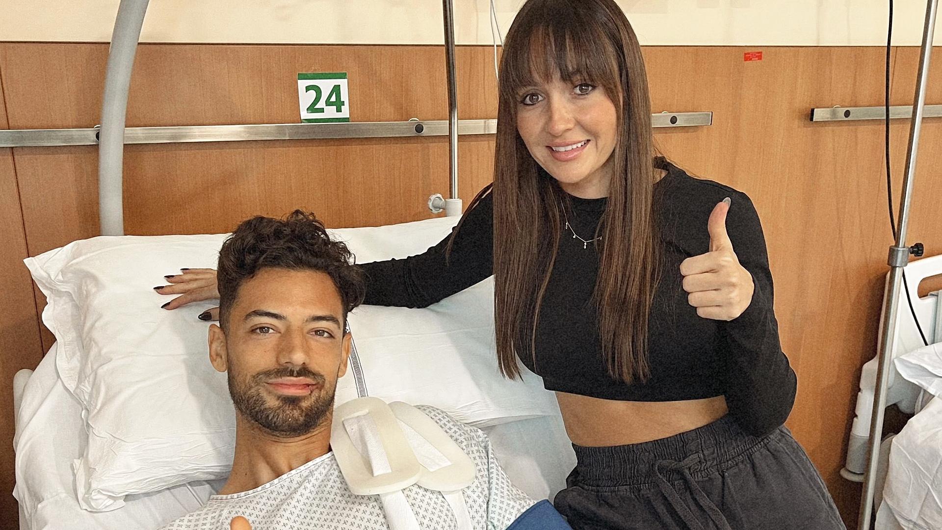 Pablo Marí, junto a su pareja en la cama del hospital
TWITTER PABLO MARÍ
28/10/2022