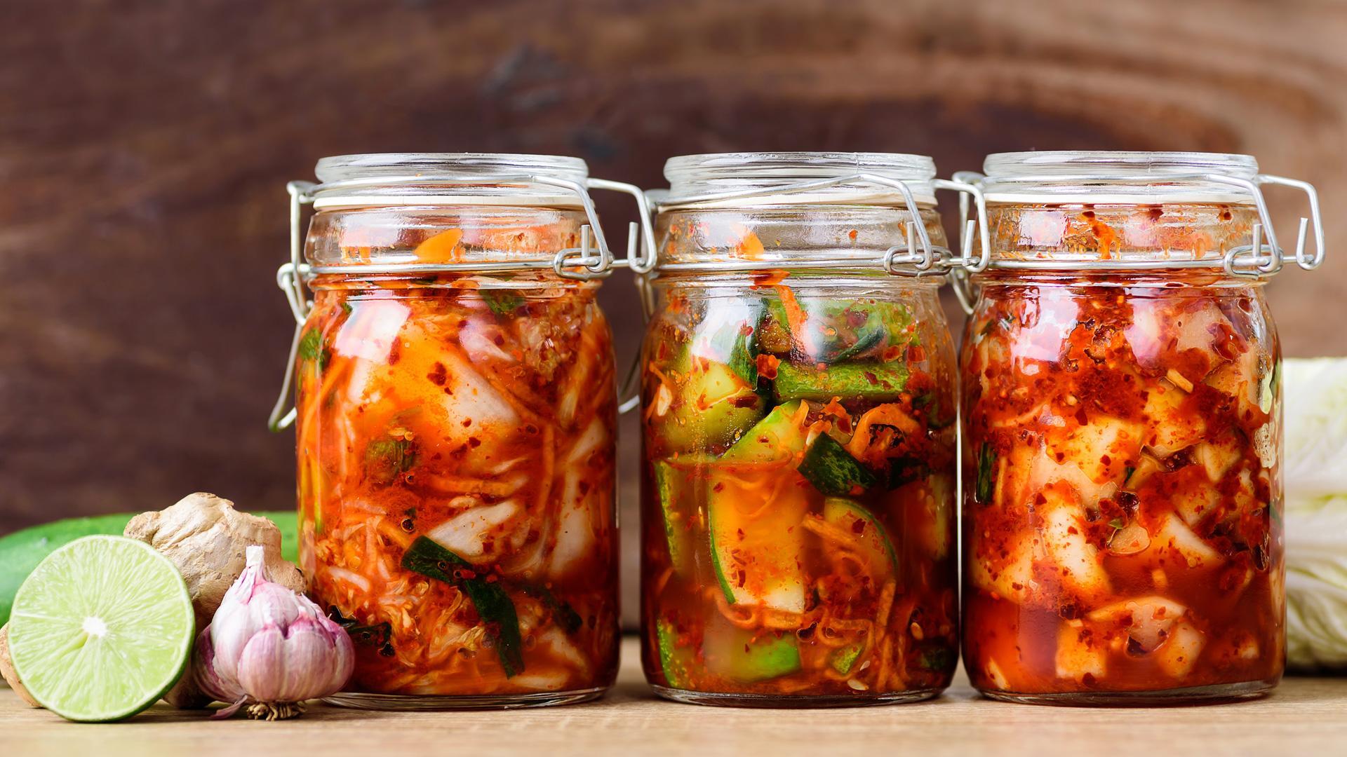 Alimentos como el kimchi son excelentes para incluir en una dieta psicobiótica