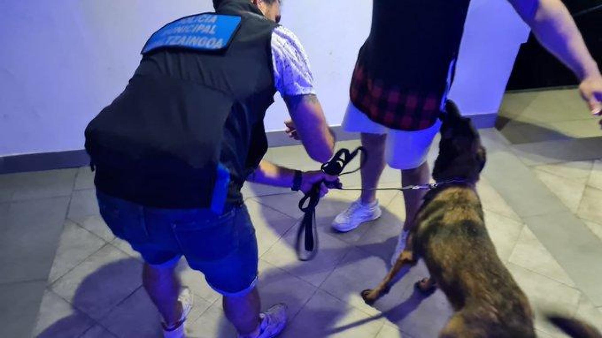 La Policía Municipal ha actuado con 5 personas que portaban pequeñas cantidades de droga.