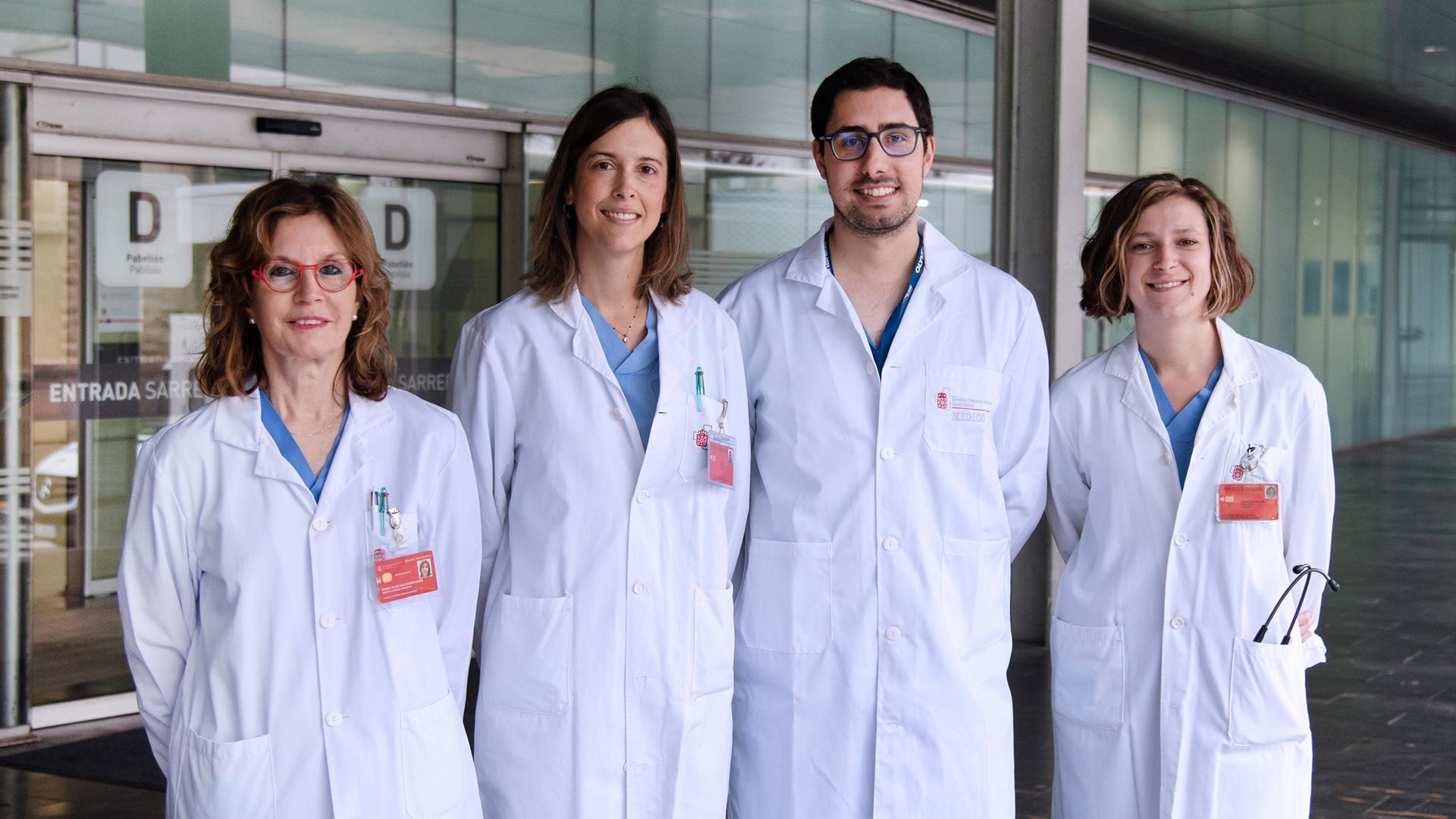 Integrantes de la Unidad de Cirugía Endocrina del HUN: Pilar Salvador Egea (jefa de Unidad), Andrea Goikoetxea Urdiain (FEA), Aitor Redondo Expósito (FEA) y Guadalupe Talavera Utrera (MIR Cirugía general)
