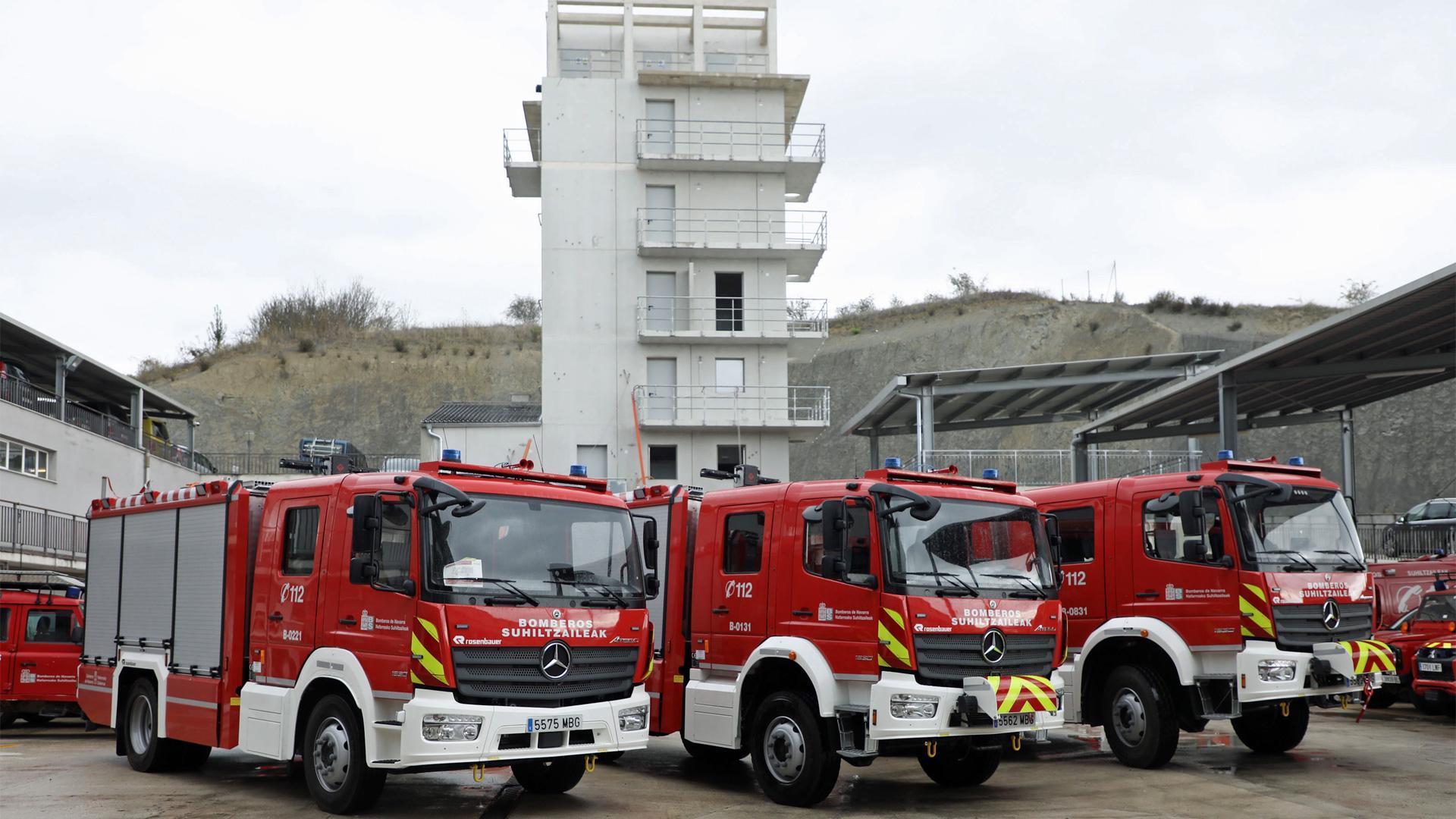 Imagen de los tres vehículos tomada en el parque de Cordovilla