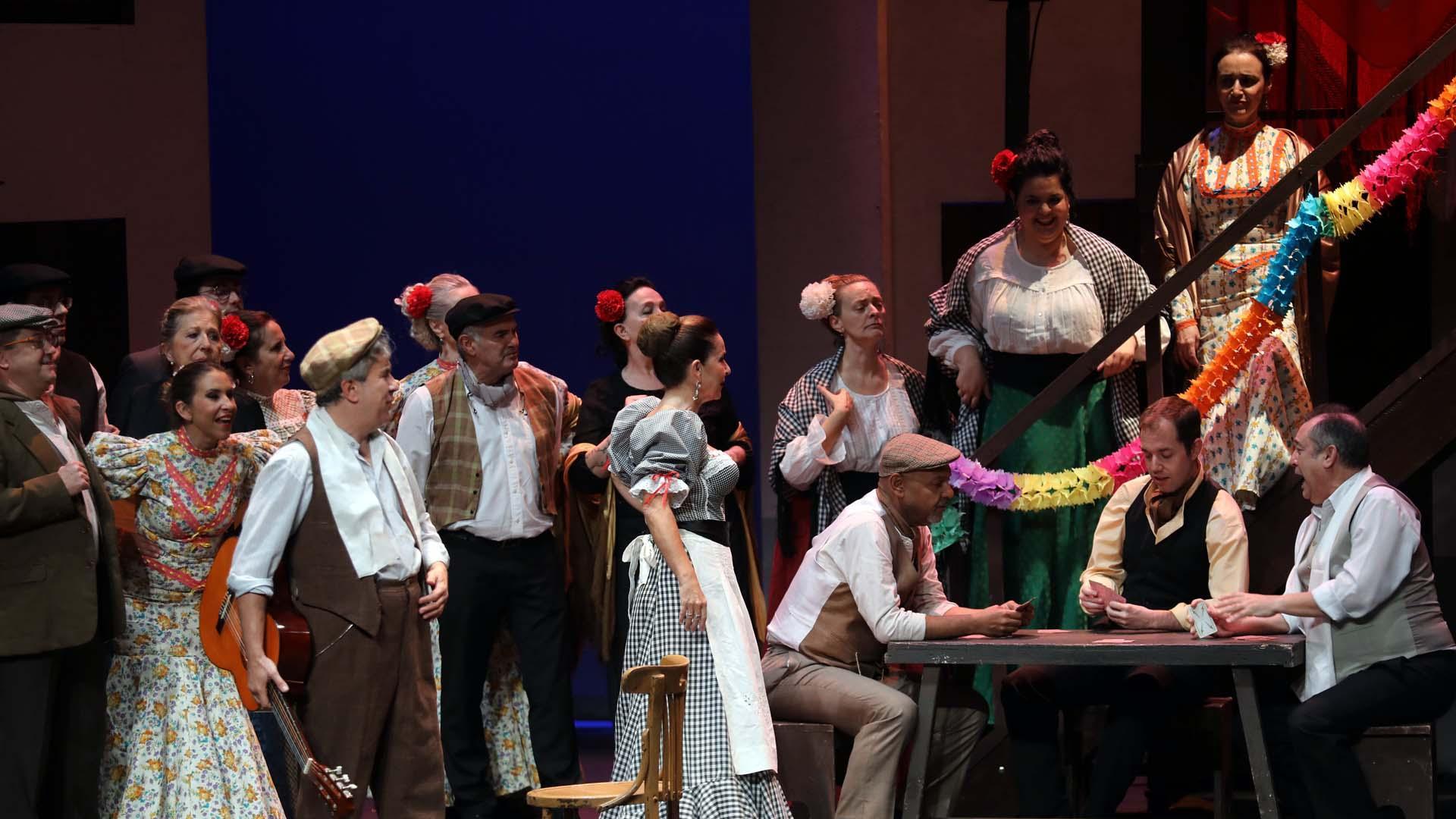 Imágenes del ensayo general en el Teatro Gayarre de 'La Revoltosa'