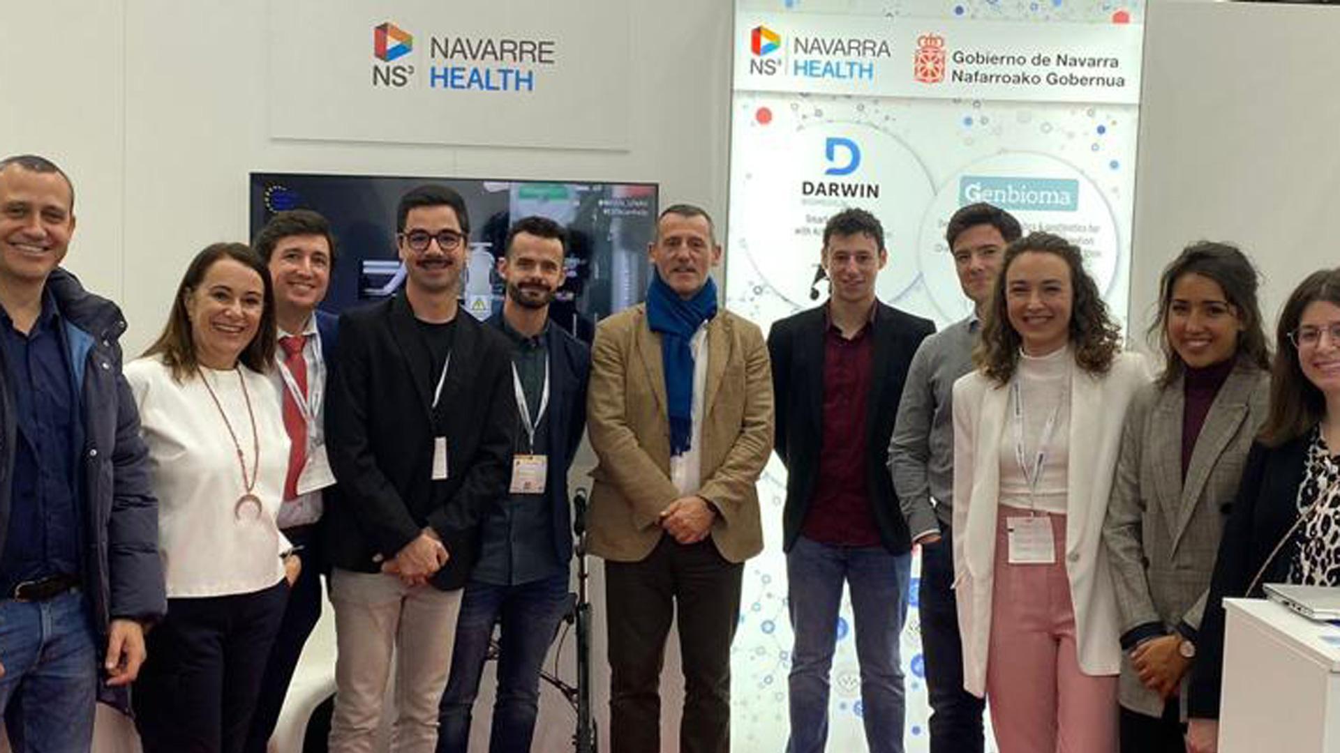 Representantes de empresas navarras junto a Manuel Ledesma Sánchez, consejero económico y comercial de la Oficina Económica y Comercial de España en Düsseldorf (en el centro de marrón) y su equip