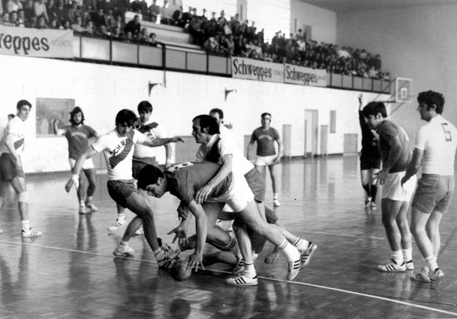 San Antonio-Anaitasuna en el Ruiz de Alda (20-14) en mayo de 1973
