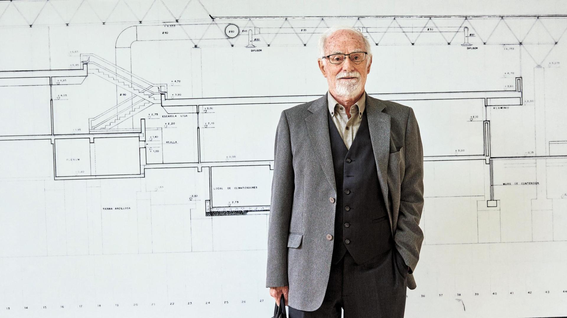Jordi Mañá en la Escuela de Arquitectura de la UN, donde participó en un taller sobre ergonomía junto con el diseñador Tito Favaro