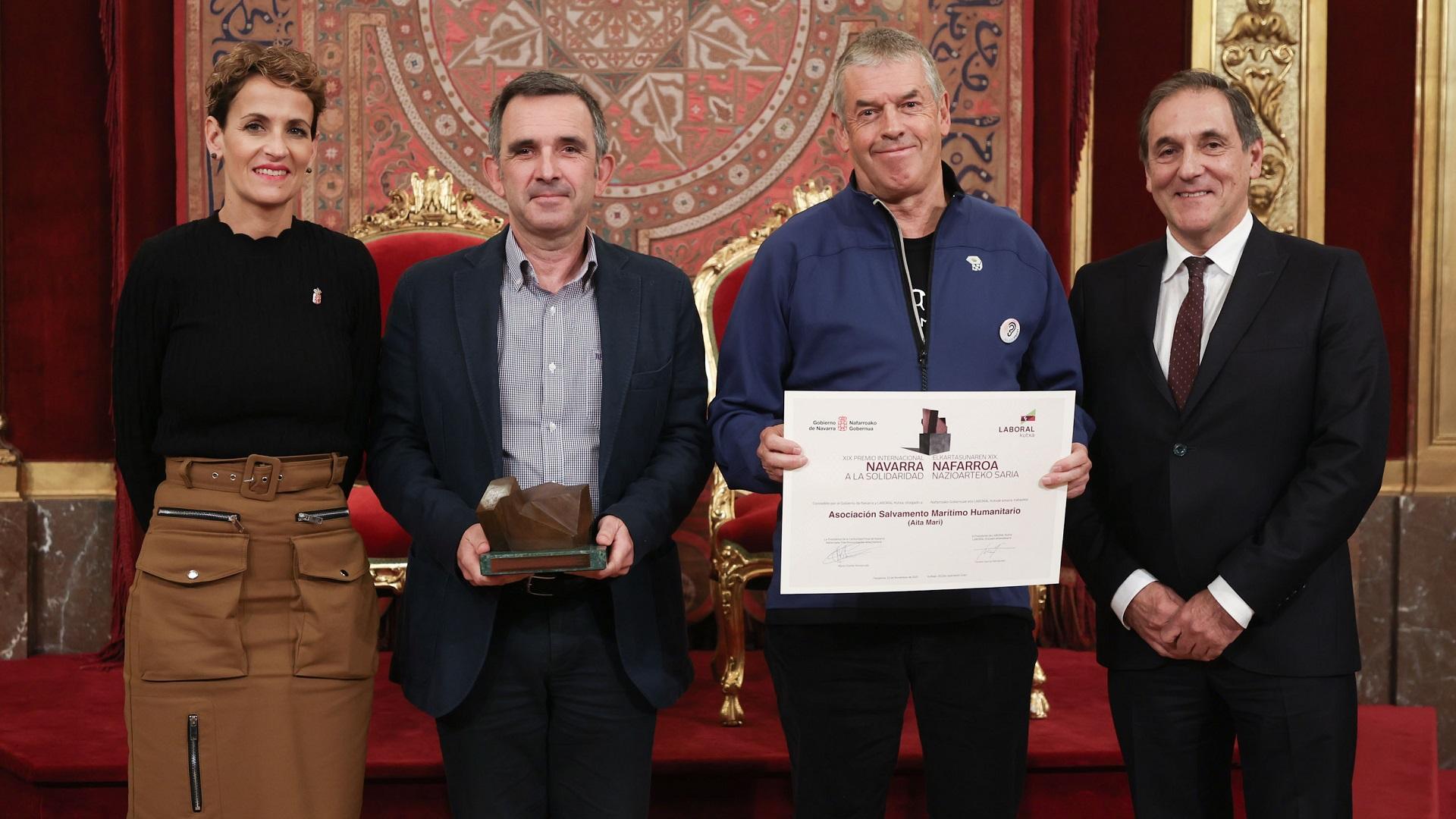 De izda. a dcha., la presidenta María Chivite, Iñigo Nijangos, Iñaki Goñí y Txomin Garcia