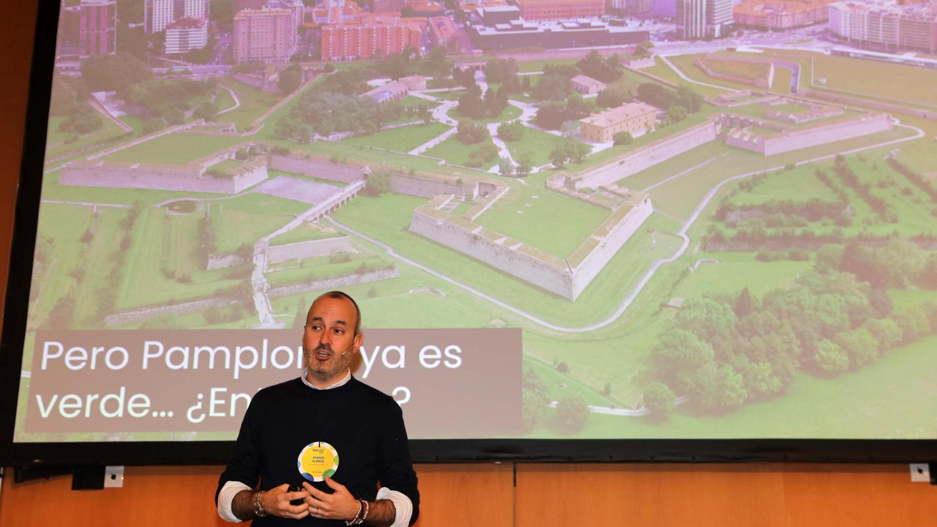El concejal Fermín Alonso, en uno de los momentos de su intervención