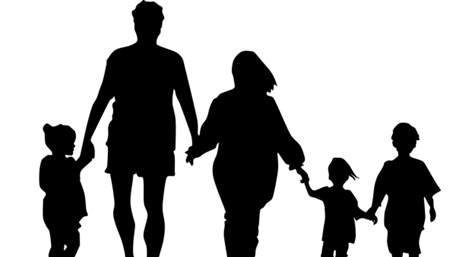 Silueta de una familia con niños