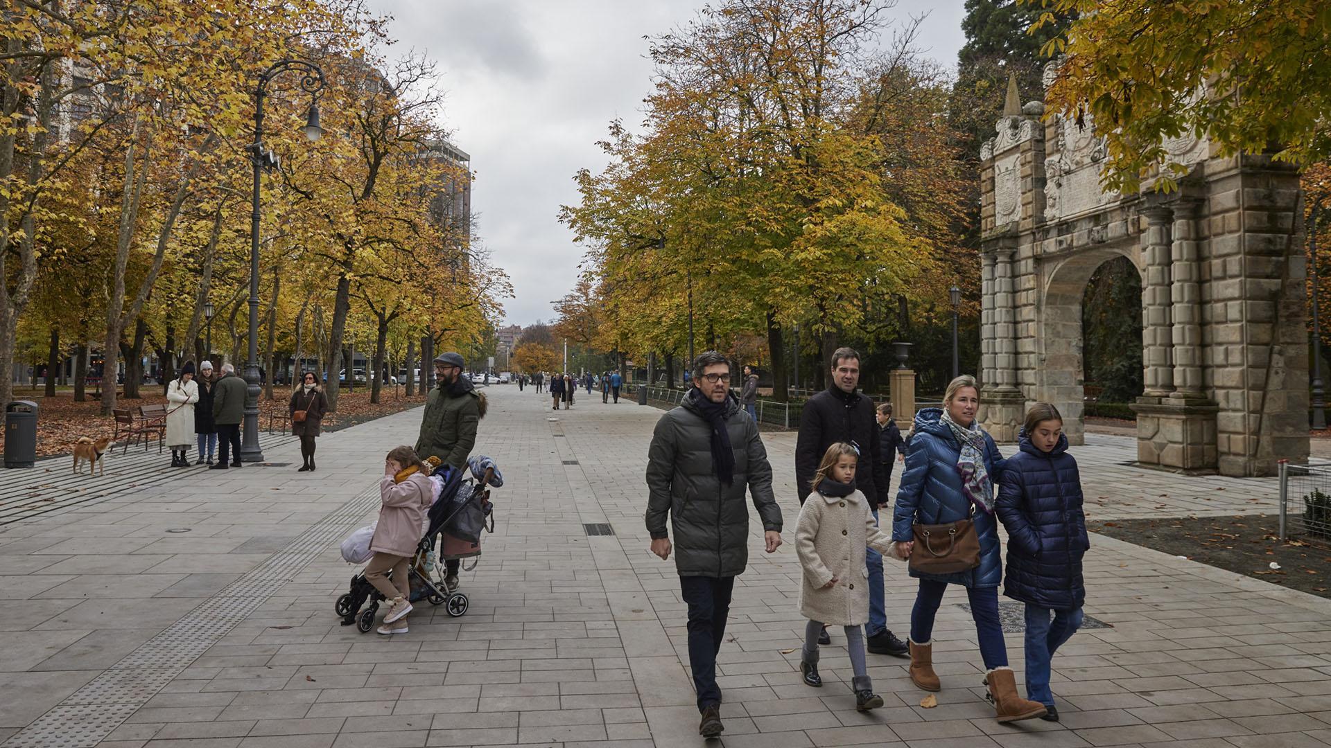Paseo en familia hacia el Casco Antiguo
