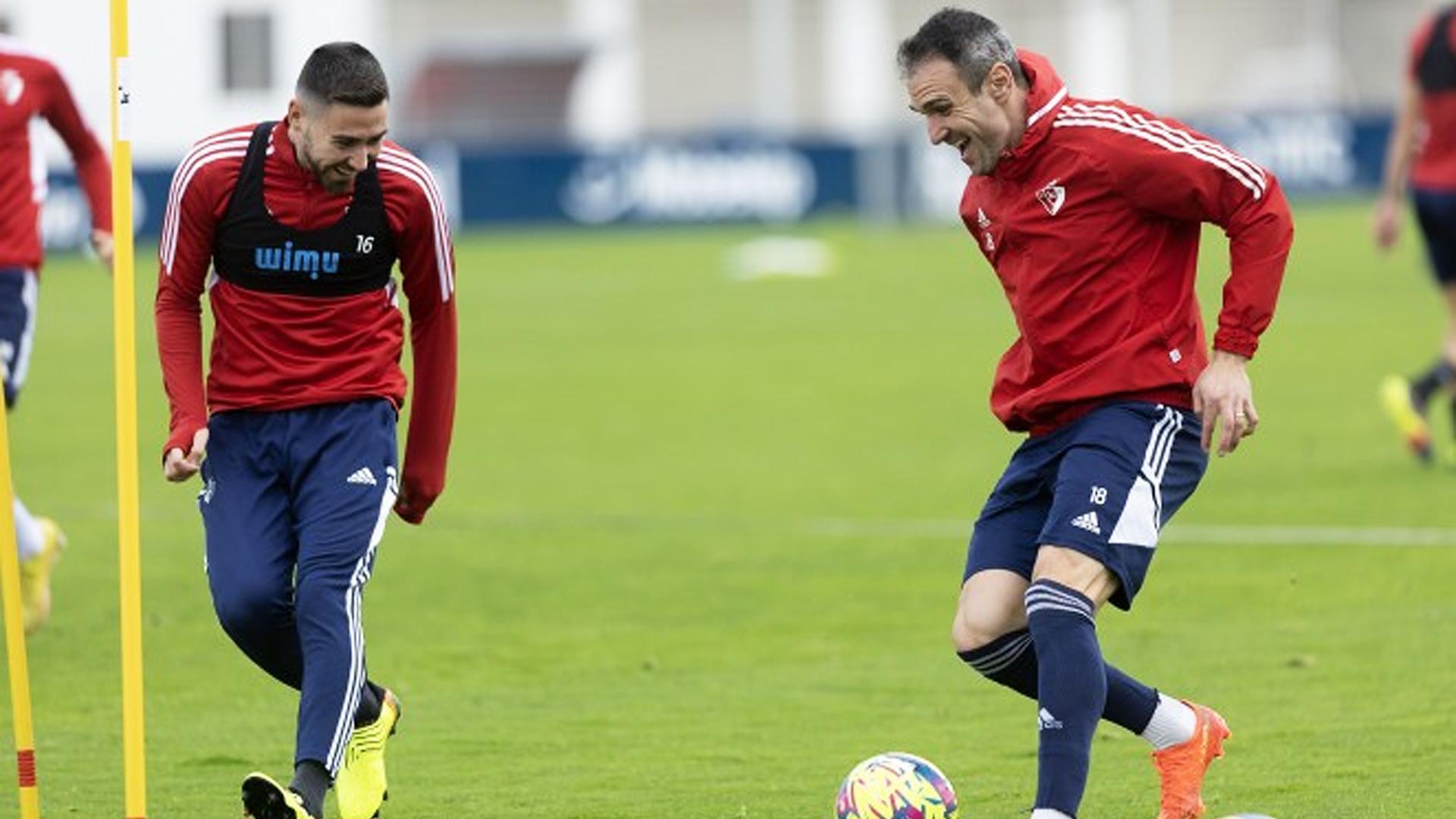 Moi Gómez y Kike García durante el entrenamiento de este martes