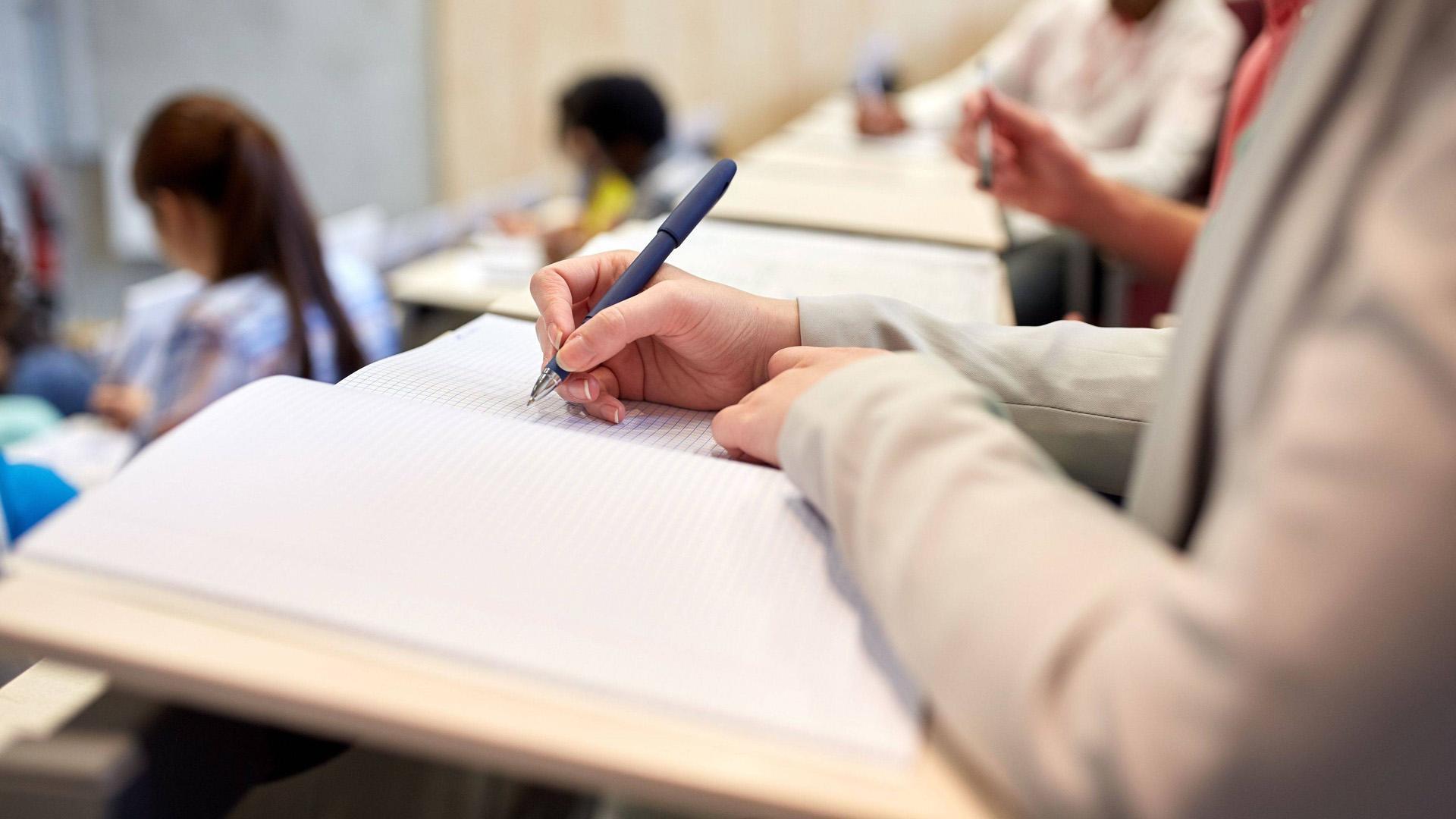 Alumnos, examinándose. Una normativa foral de 2012 contempla que los alumnos con TDAH deben tener más tiempo para examinarse
