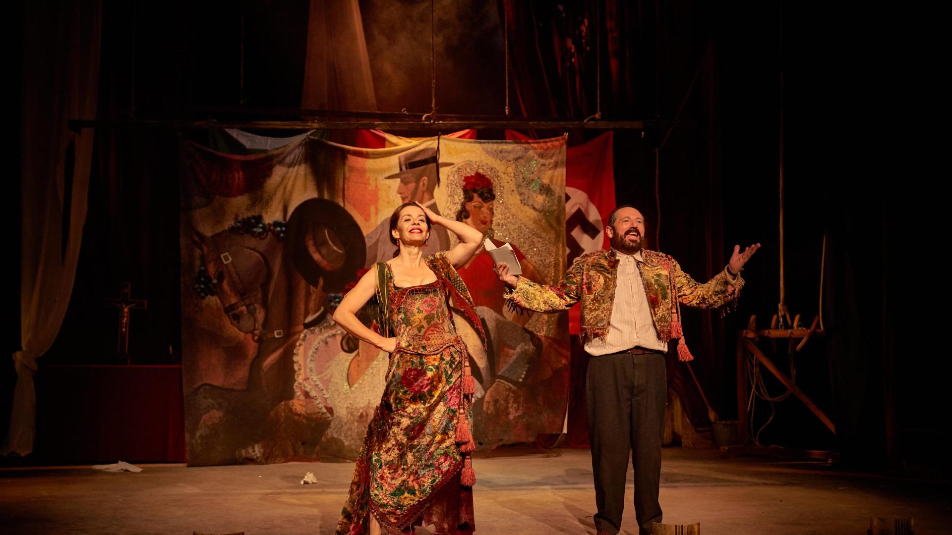 María Adánez y Pepón Nieto, en una escena de la obra 'Ay, Carmela'