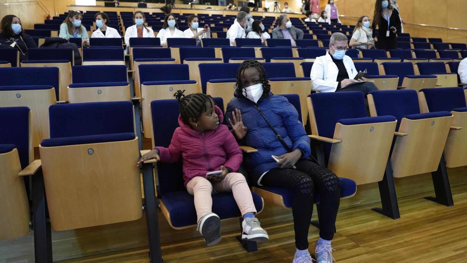 Diama, de 11 años, ya no sufre dolores extremos y constantes ingresos gracias a Sokuma