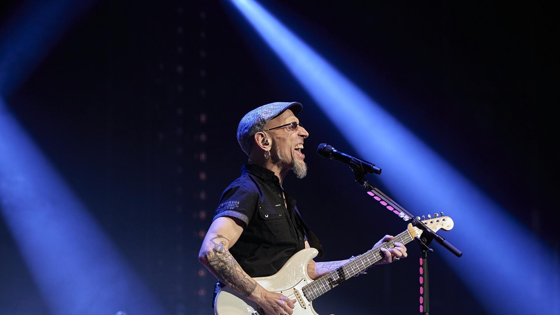 Fito & Fitipaldis, en concierto en Baluarte.