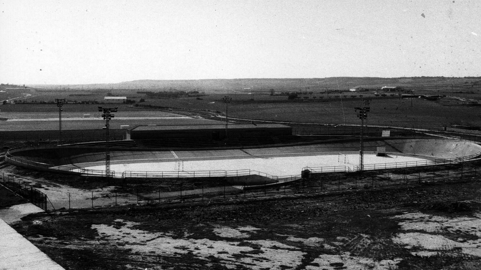 El velódromo de Tafalla, en torno al cual se iba a construir la ciudad deportiva.