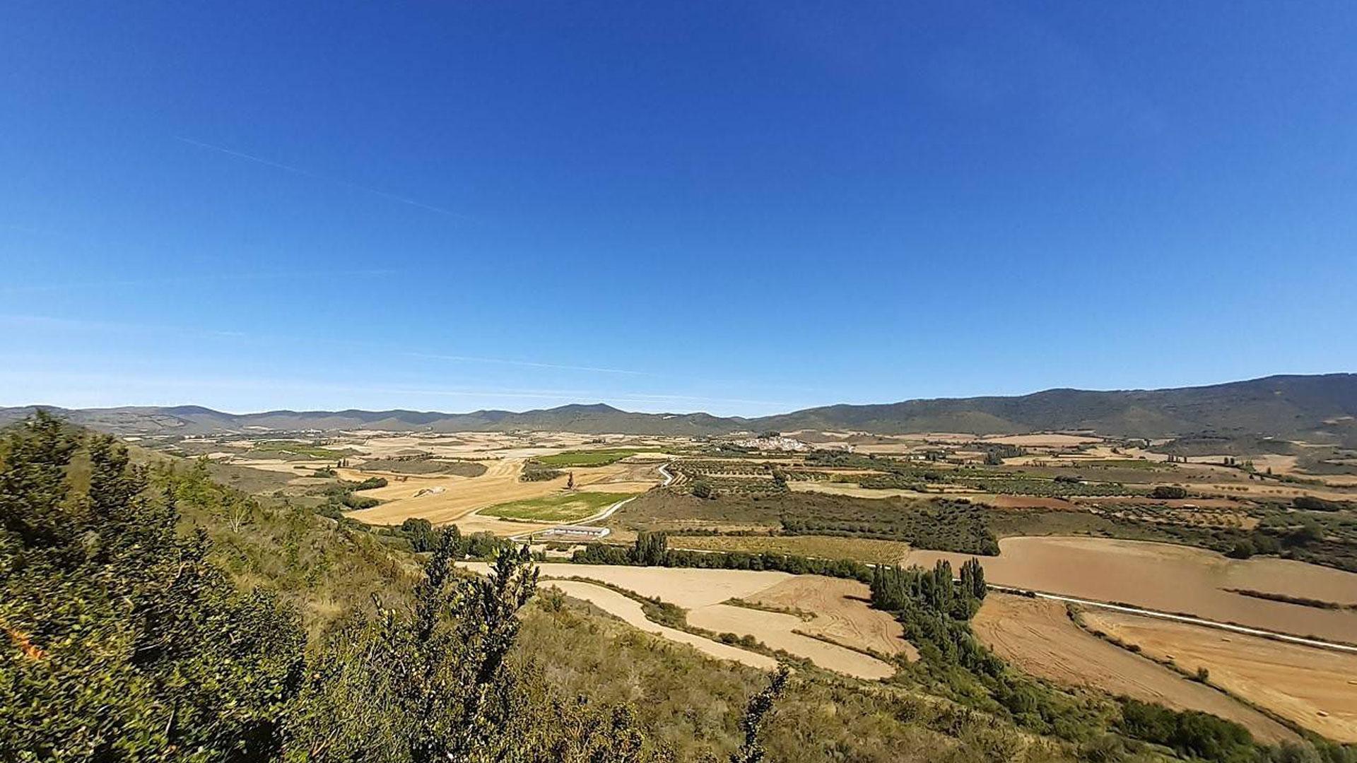 Cultivos en el valle de Aibar, donde se disputó una batalla en 1451 entre agramonteses y beaumonteses