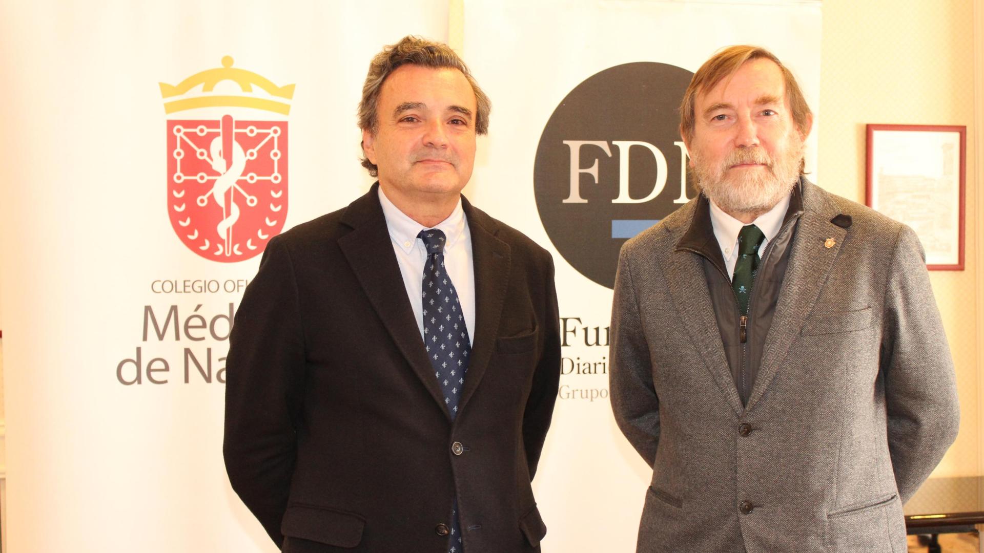 Rafael Teijeira (a la izquierda) y Luis Colina, tras la firma del convenio entre ambas entidades