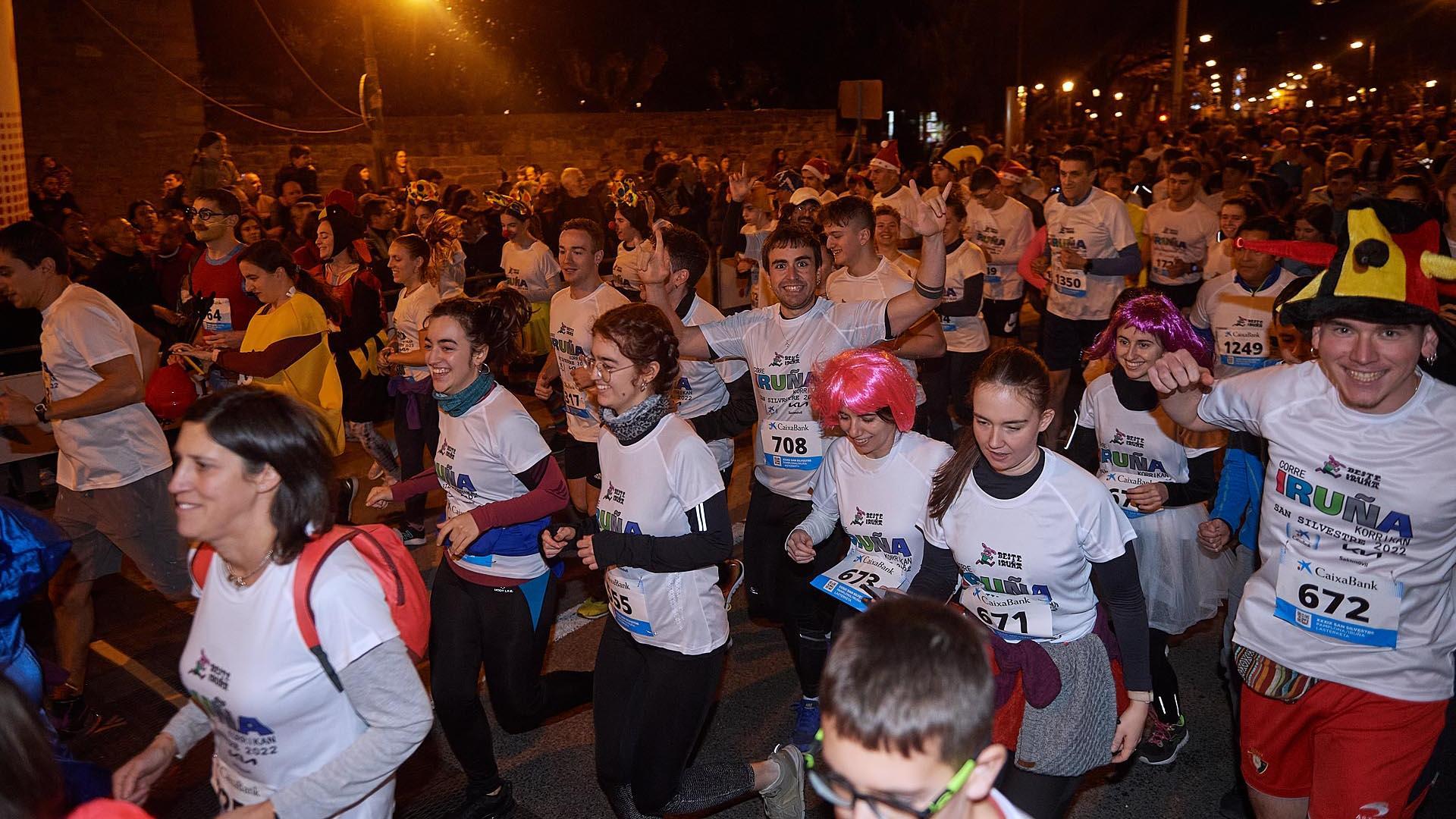 Fotos de la San Silvestre de Pamplona 2022./