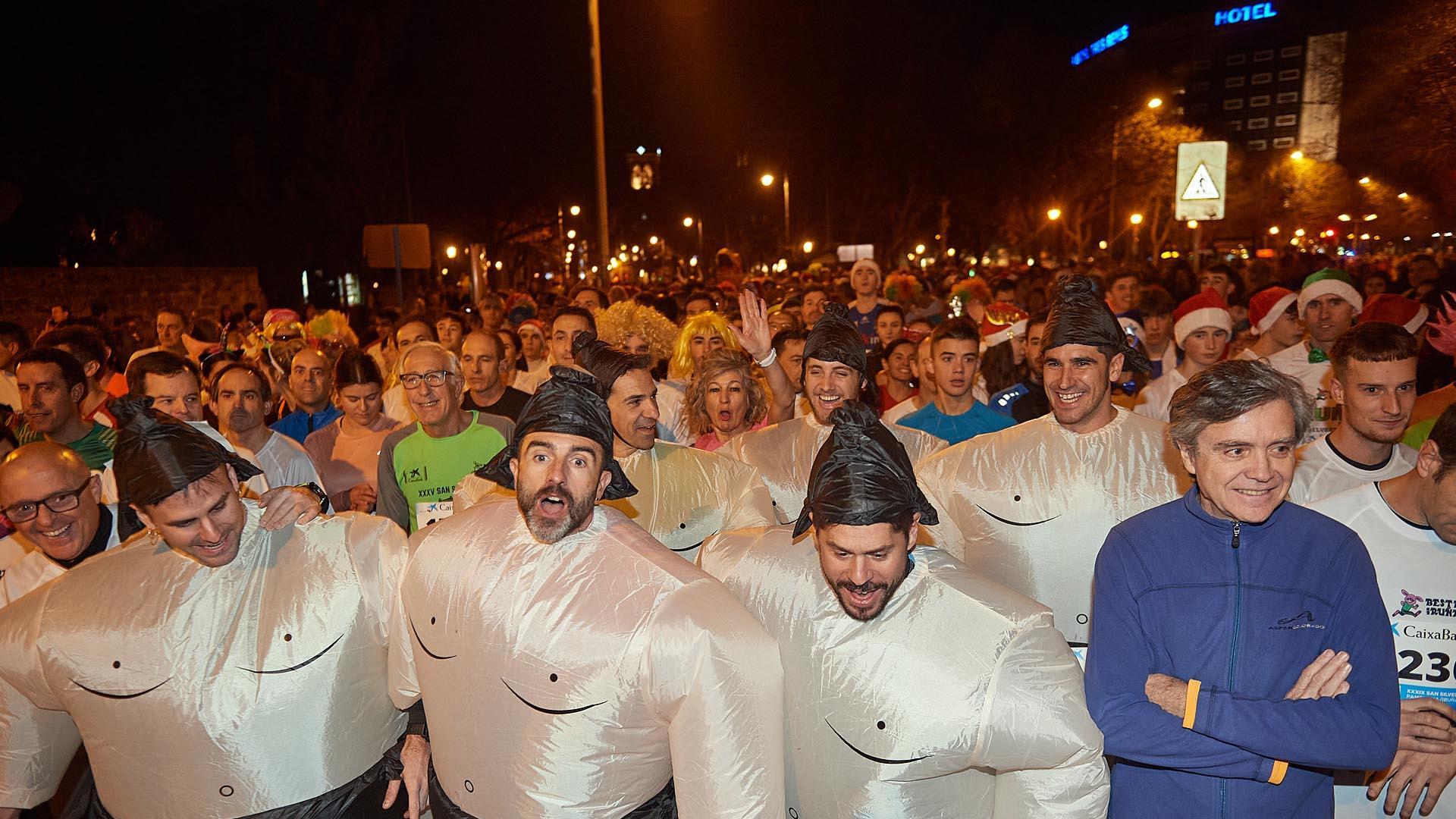 Fotos de la San Silvestre de Pamplona 2022./