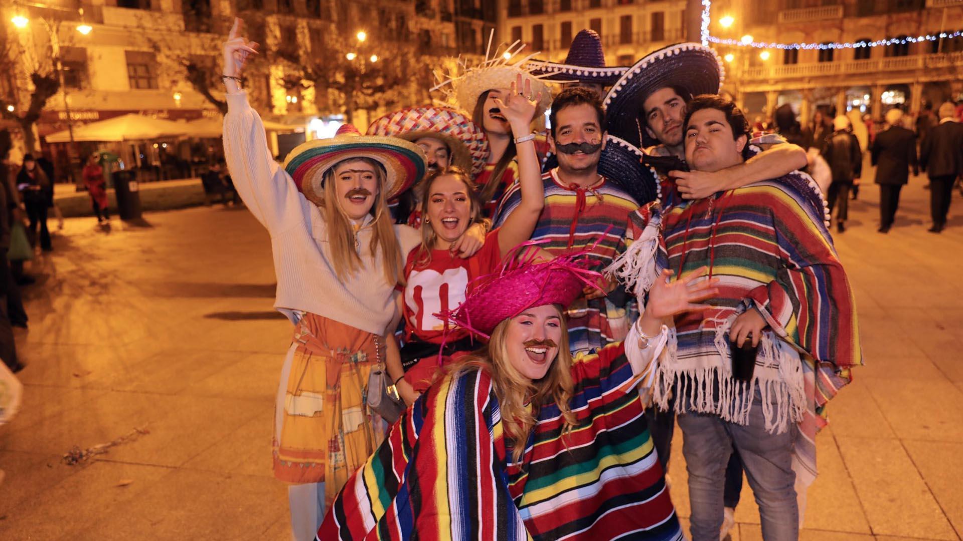 Fotos de los disfraces de la Nochevieja 2022 en Pamplona