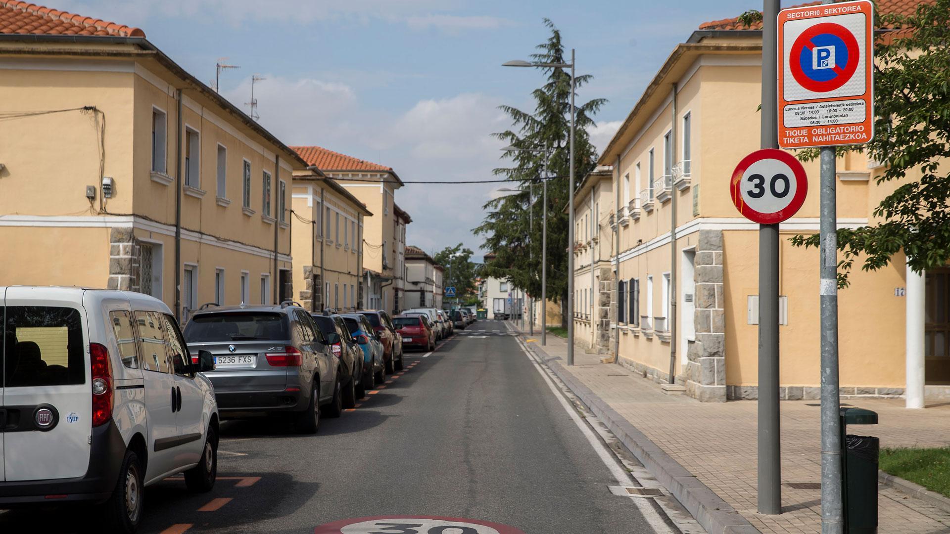 Vehículos con tarjeta de estacionamiento regulado en Pamplona