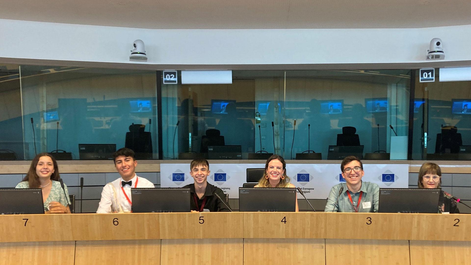 Abierto el proceso para que seis adolescentes de Pamplona viajen este año con ‘Destino Bruselas’