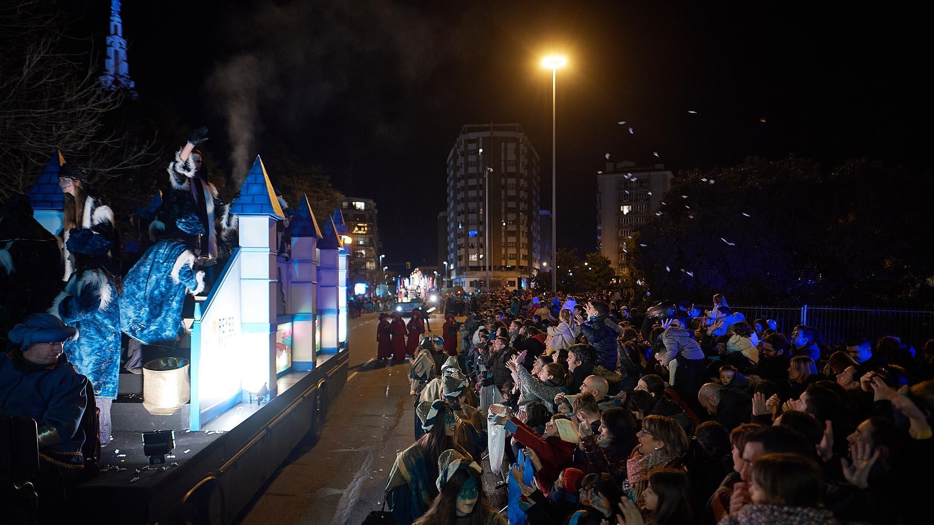 Cabalgata de Reyes Magos 2023 en Pamplona.