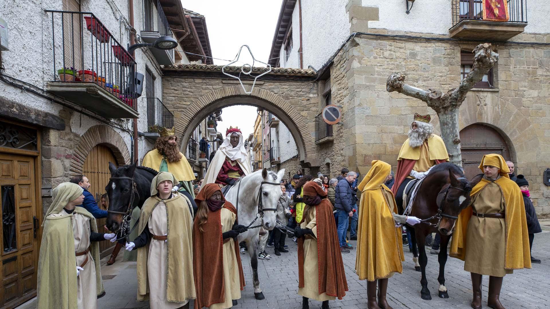 Fotos del Misterio de los Reyes Magos en Sangüesa.