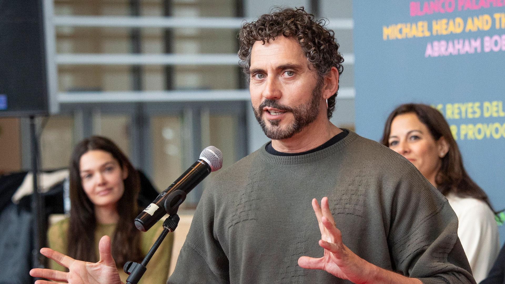 El actor y director de cine Paco León, en la rueda de prensa previa a la entrega de los premios "A de Actual", en Logroño
