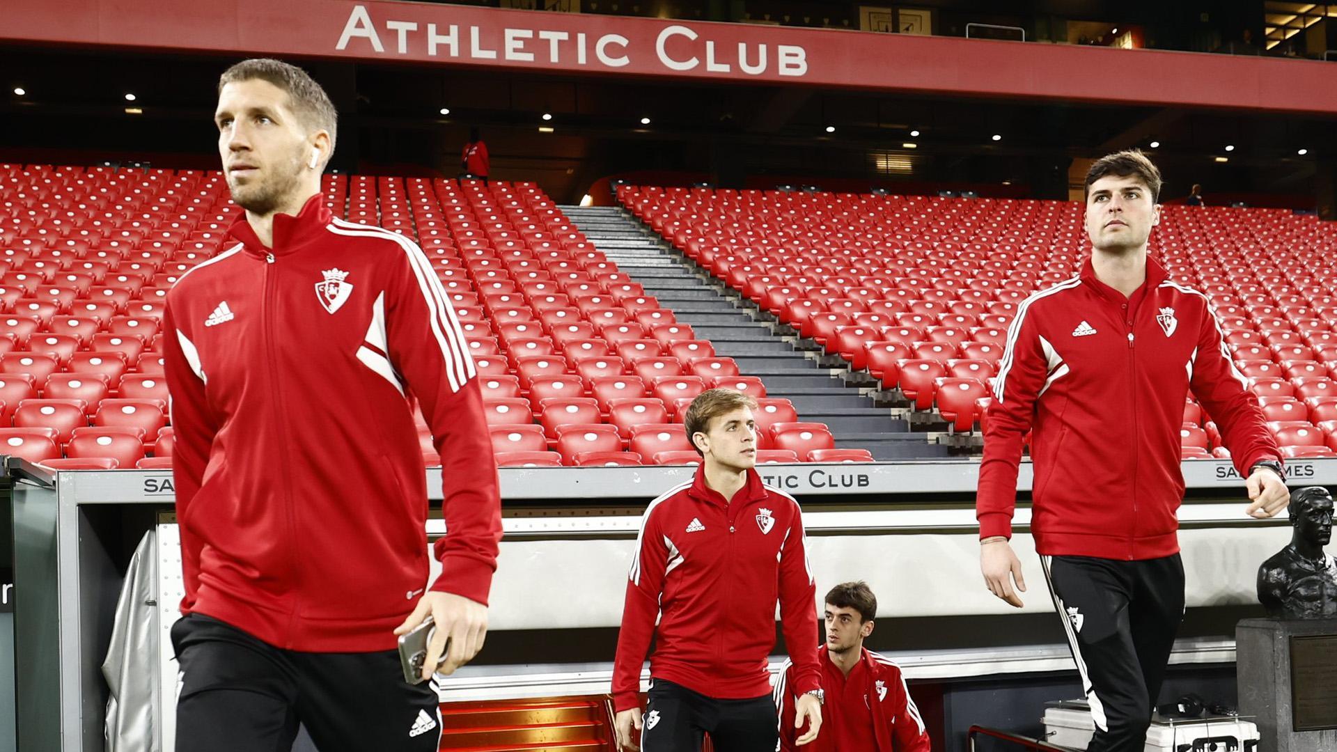 Brasanc, Pablo Ibáñez, Aimar Oroz y Juan Pérez, antes del calentamiento