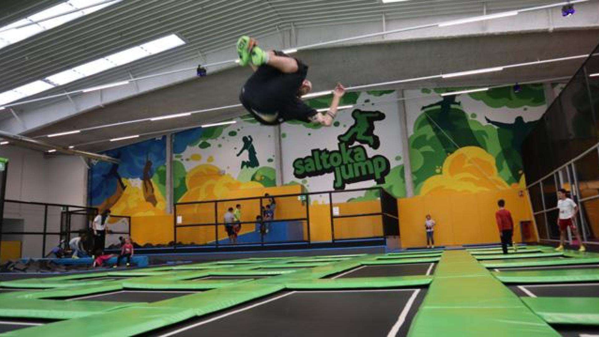 Saltoka Jump se encuentra en el polígono de Cordovilla, c/ C 5
