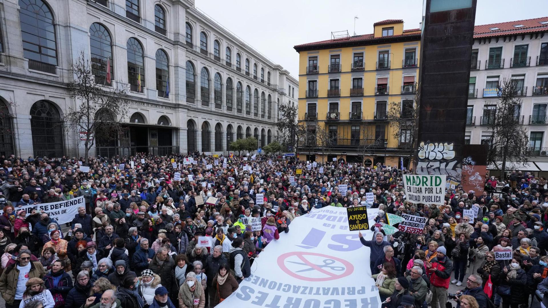 La Marea Blanca en defensa de la sanidad pública vuelve a la calle en Madrid