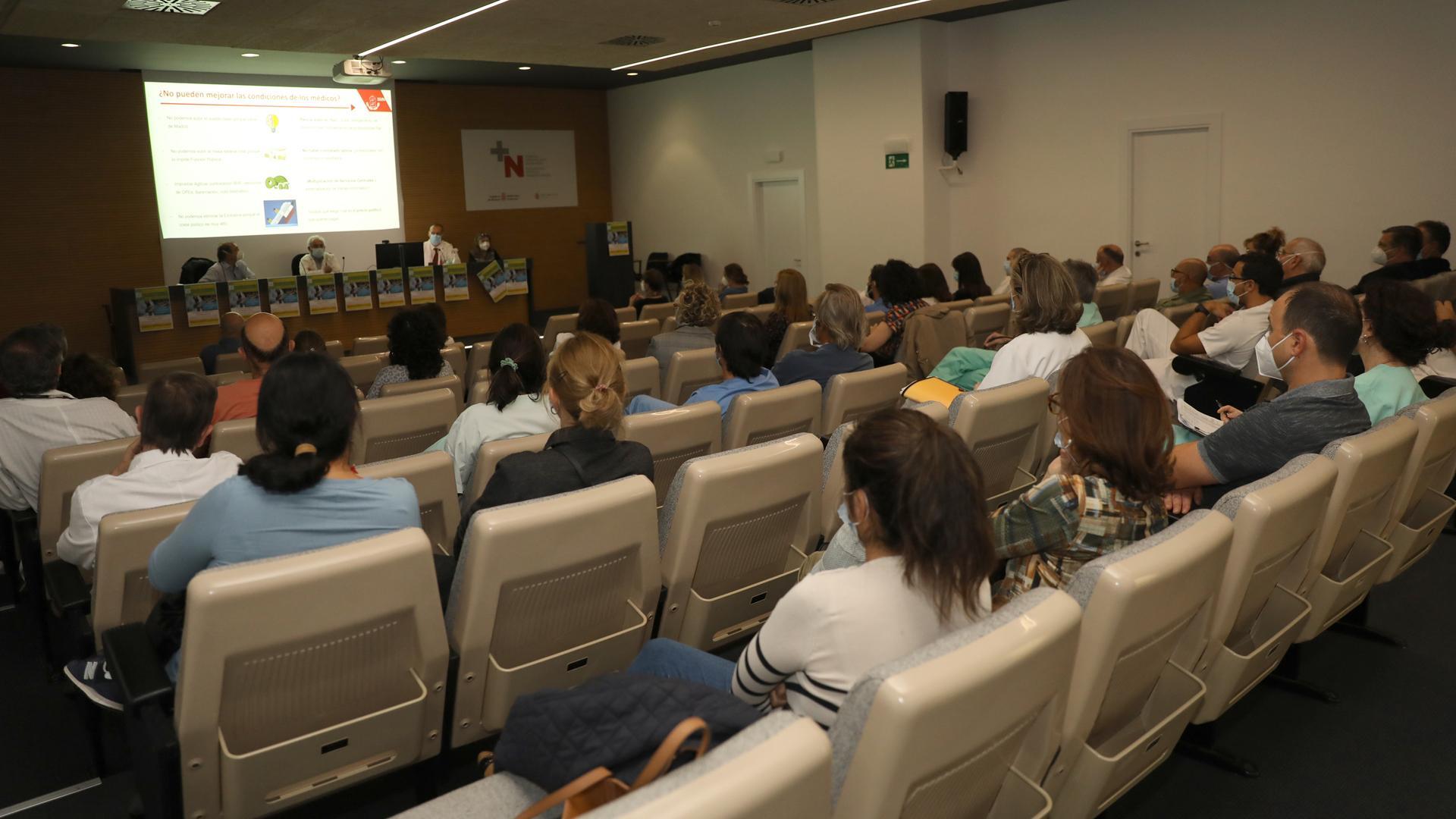 Médicos reunidos en asamblea el pasado mes de octubre.