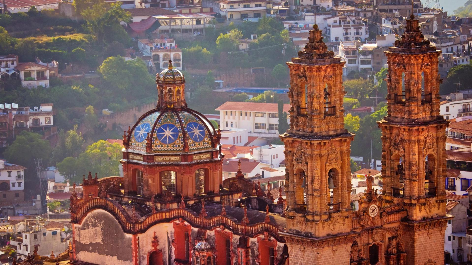 Iglesia dedicada a santa Prisca, de estilo colonial, en la localidad mejicana de Taxco de Alarcón
