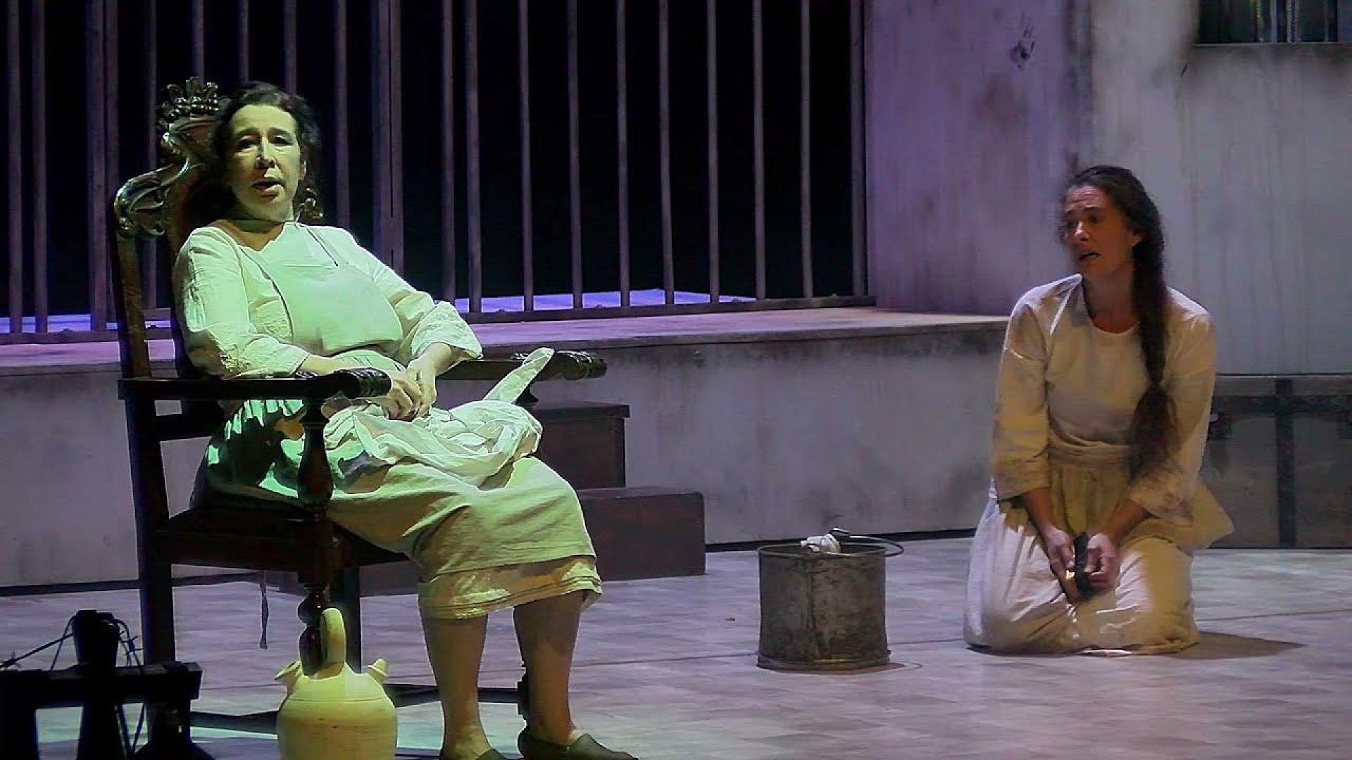 'La casa cuartel de Bernarda Alba', de Cardo Films, llega hoy al Gayarre.