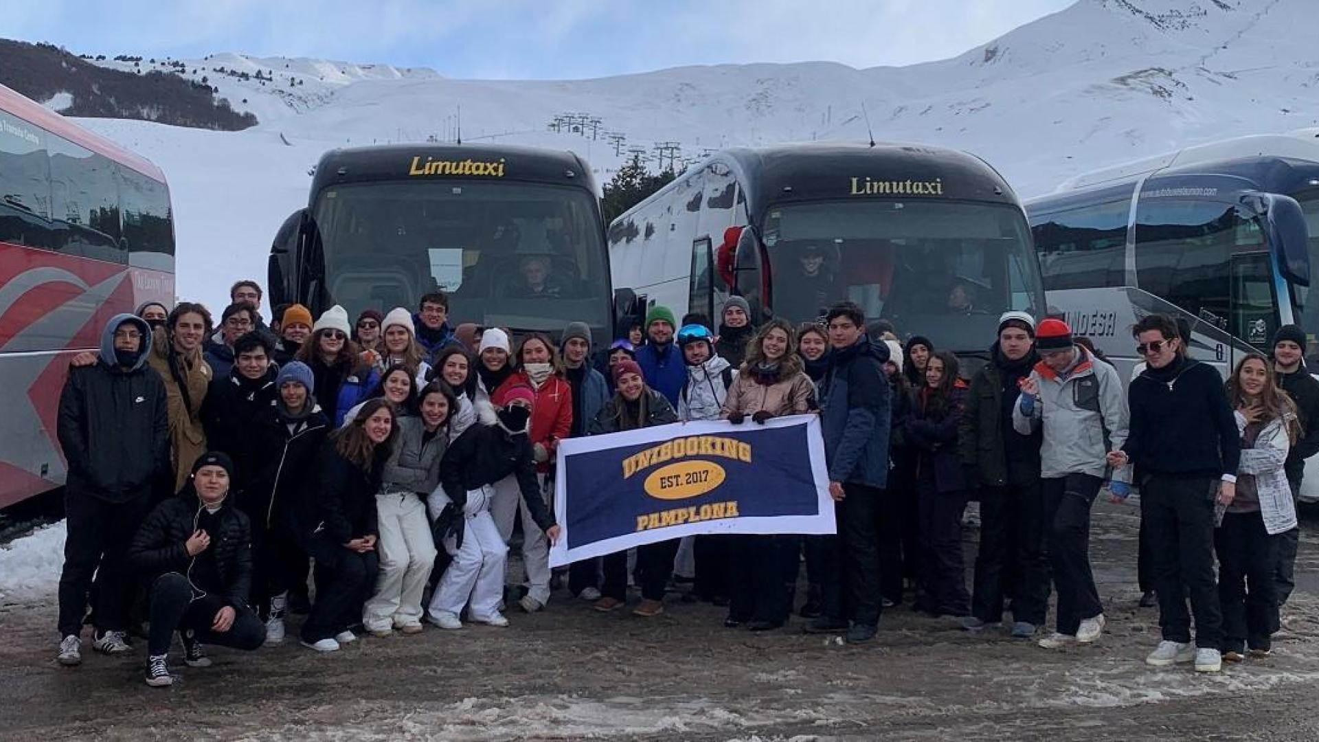 Excursiones a la nieve son una de las más de 60 actividades que realizan a lo largo del año en Unibooking.