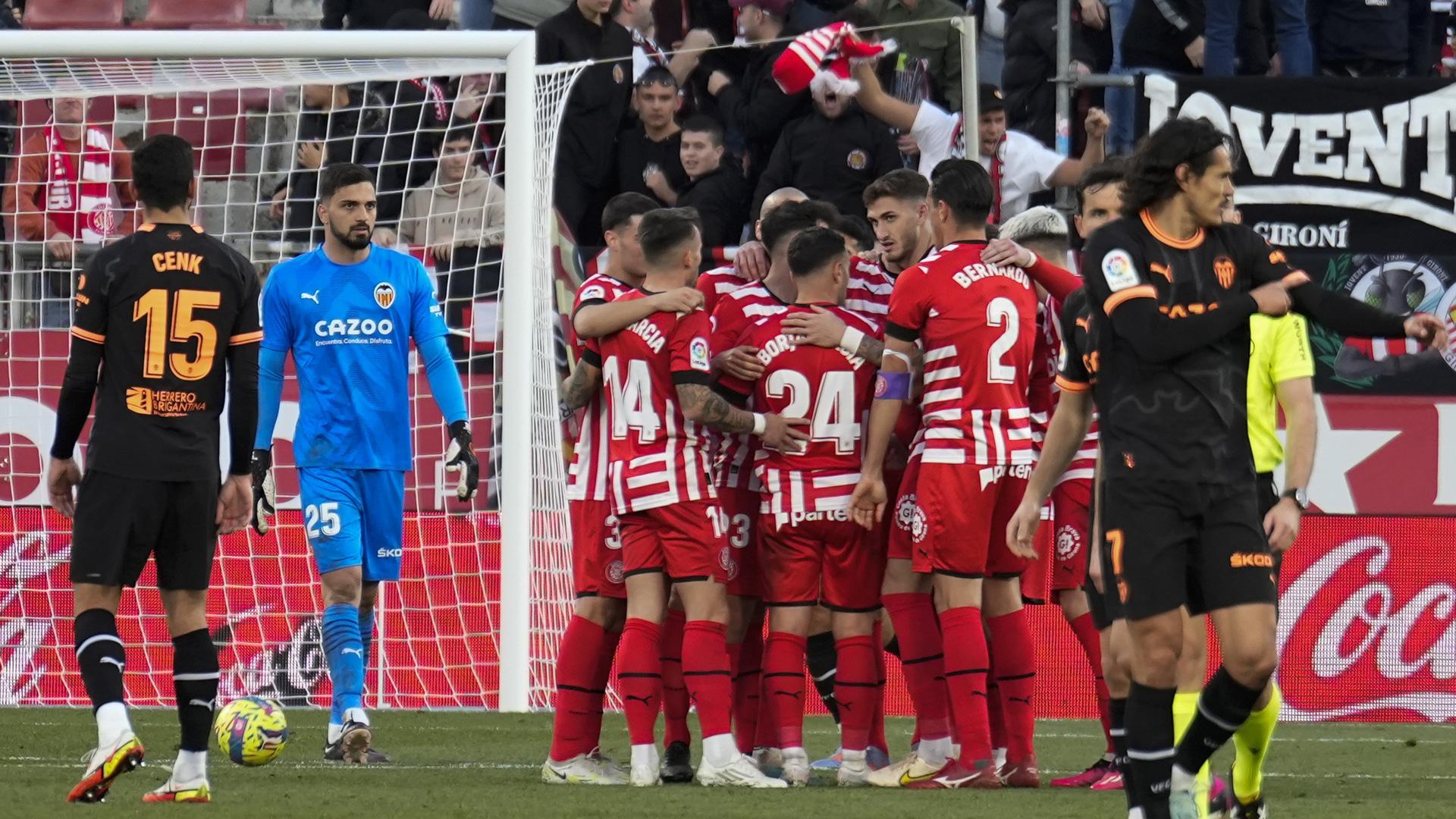 El jugador del Girona FC Borja García (24) celebra el gol conseguido ante el Valencia