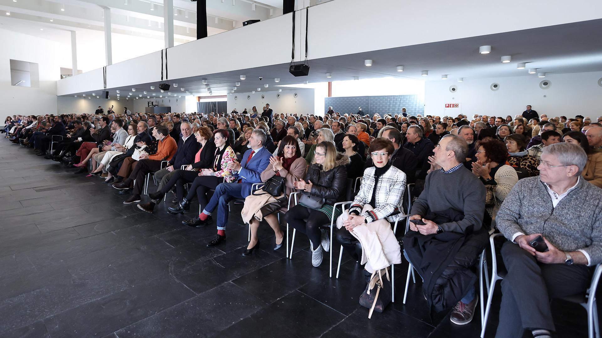 Asistentes al acto de reconocimiento