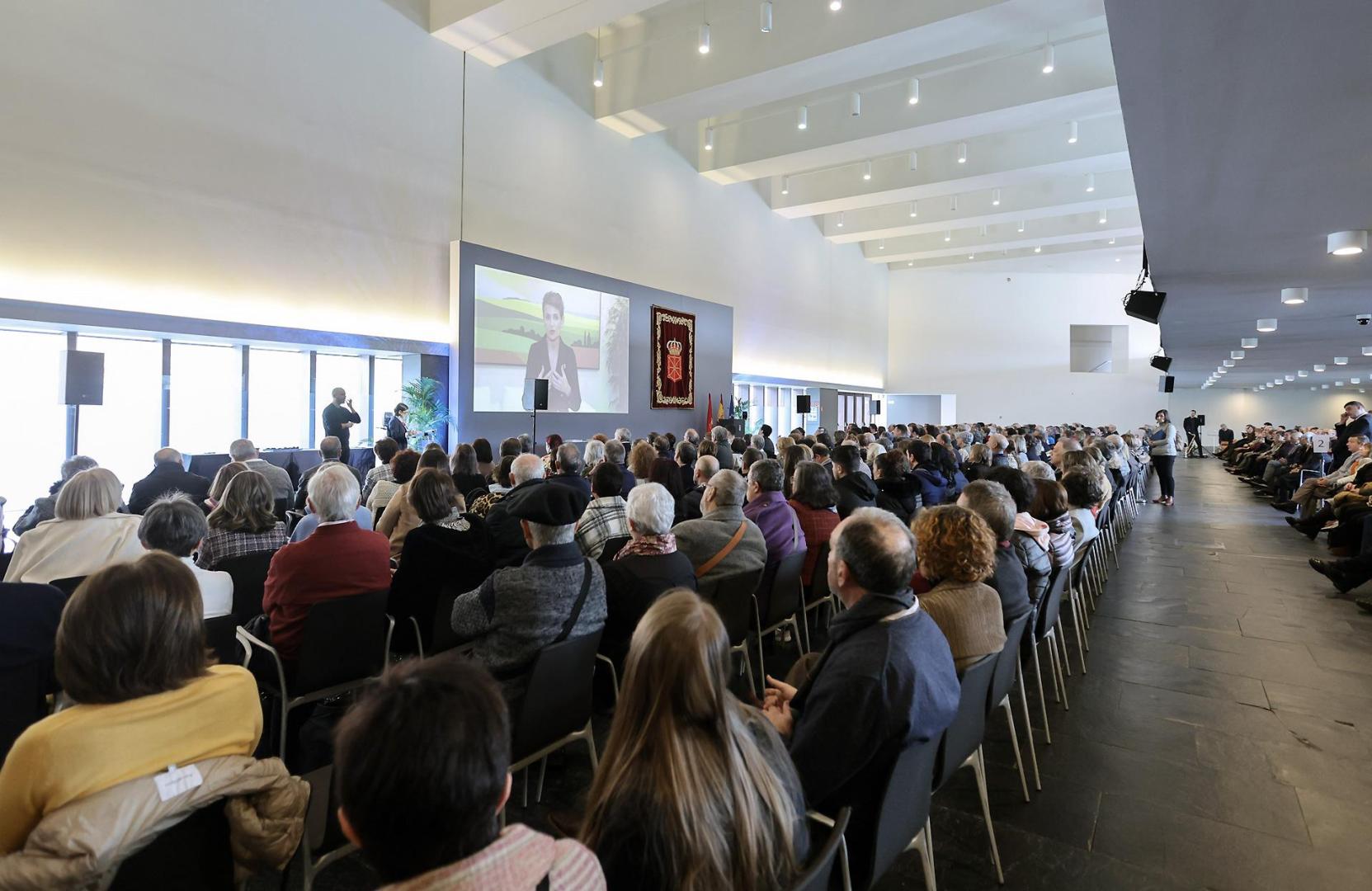 En el acto, que ha tenido lugar en Baluarte, han participado alrededor de 700 personas entre personal homenajeado, familiares y allegados