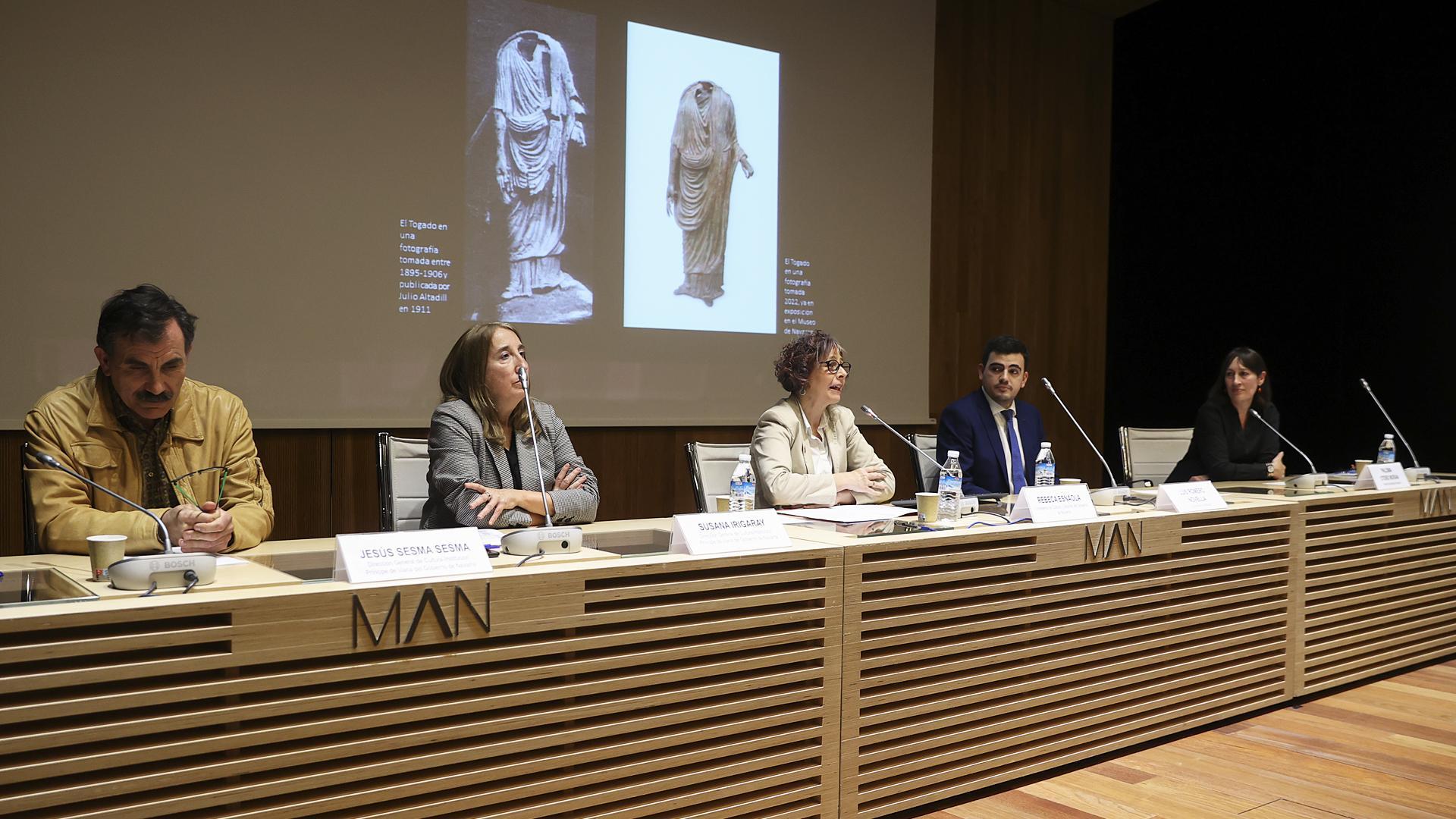 De izda. a dcha., Jesús Sesma, Susana Irigaray, Rebeca Esnaola, Luis Romero y Paloma Otero durante la jornada.
