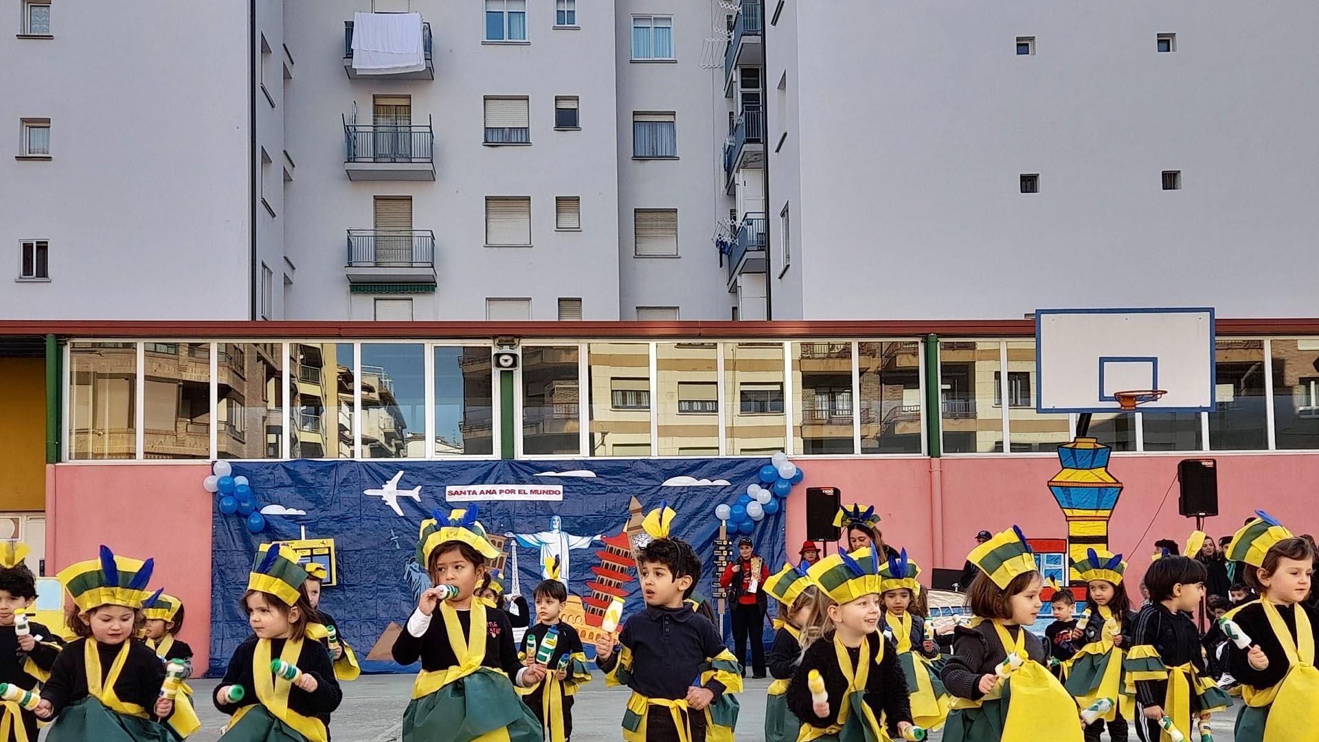 Carnaval colegio Santa Ana.