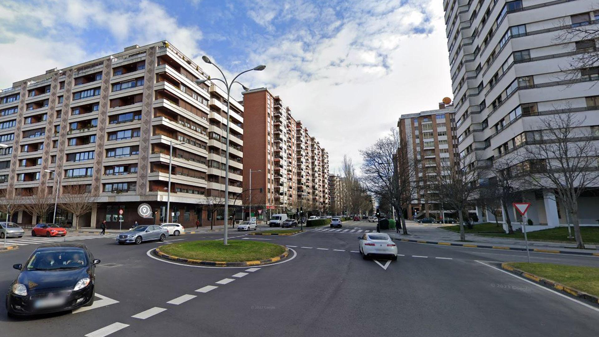 Cruce de Avenida Sancho el Fuerte con calle Fuente del Hierro