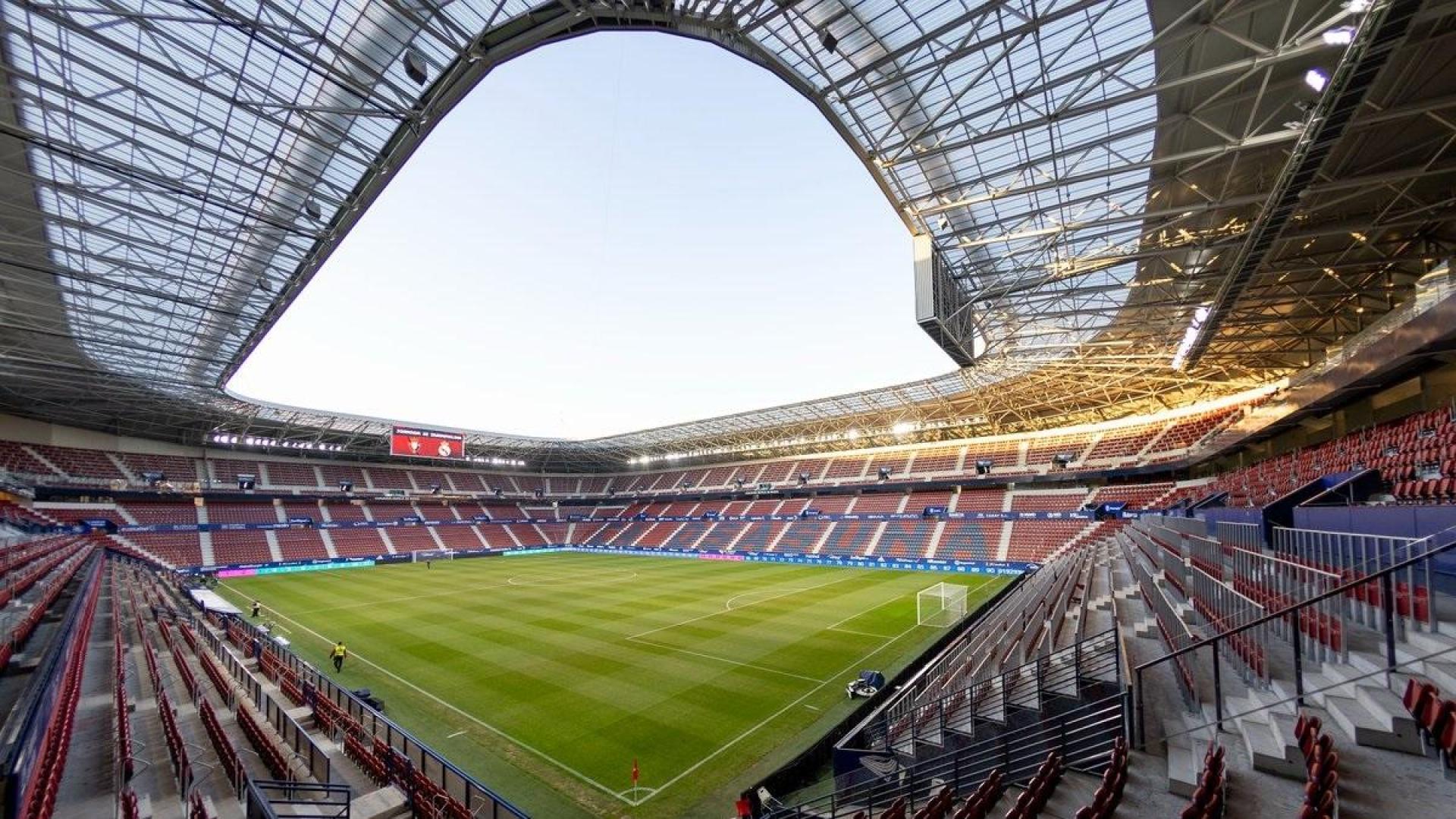 El Sadar, horas antes del inicio del partido Osasuna - Real Madrid
