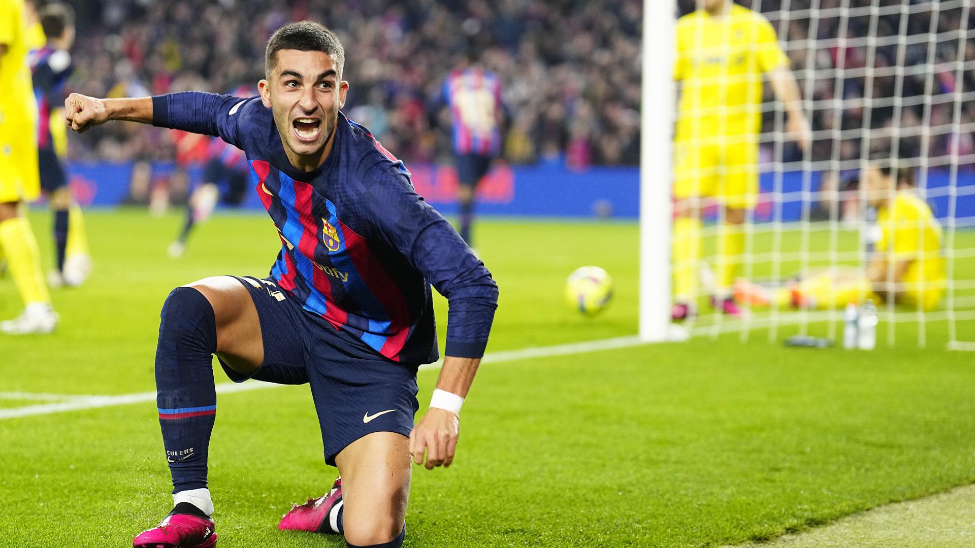 Ferrán Toirres celebra con rabia el primer tanto del Barcelona, obra de Sergio Roberto tras una buena jugada syua.