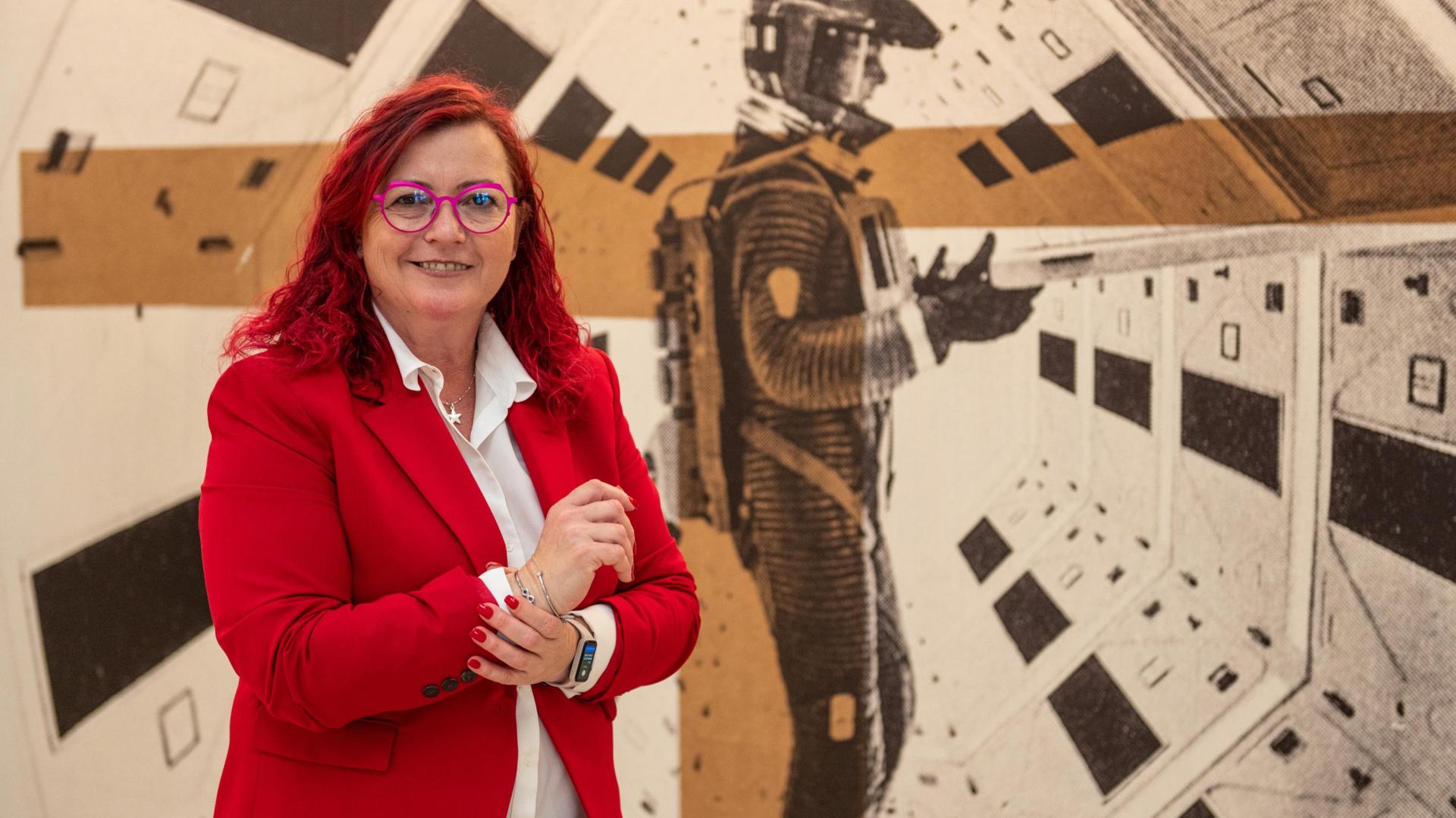 Clara Grima, matemática, premio Pasión por la ciencia, en el edificio de Ciencias de la Universidad de Navarra.