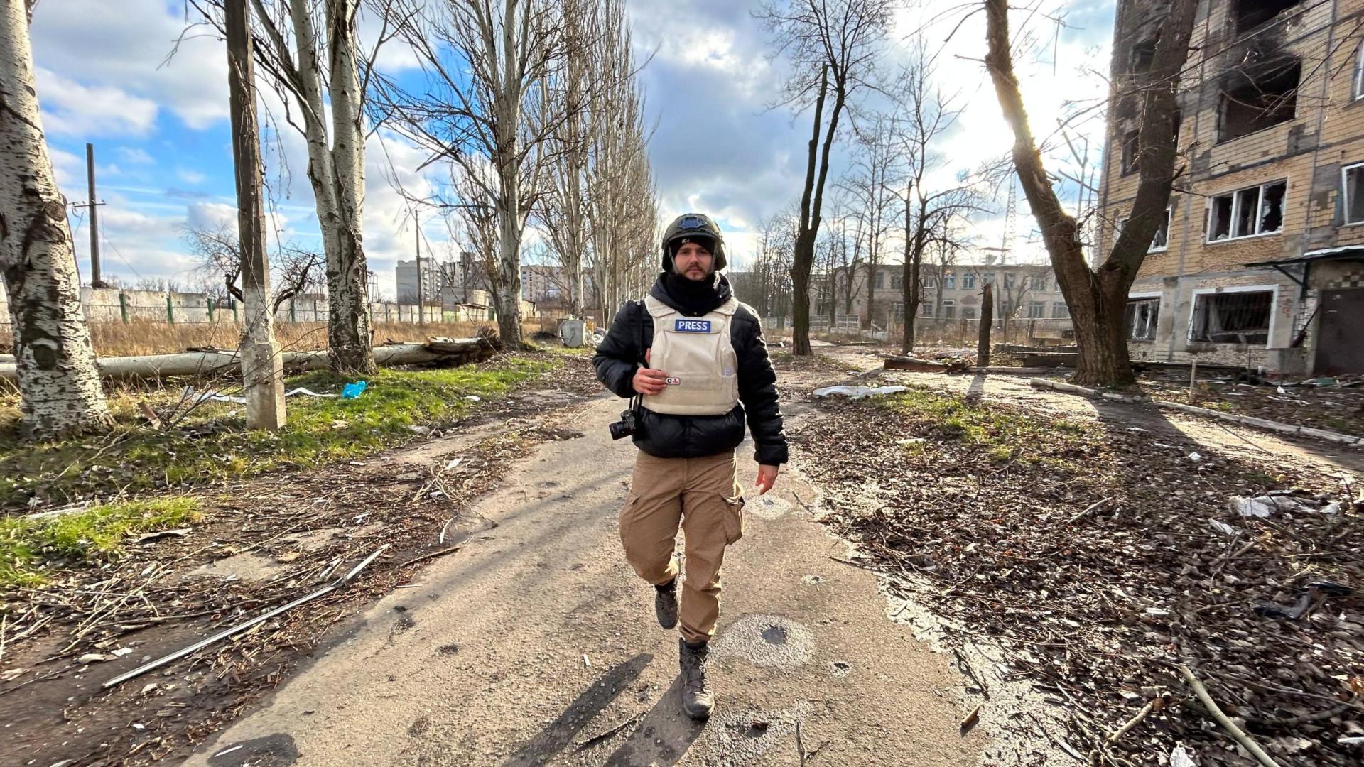 Fermín Torrano, en Avdíivka, una ciudad del Dombás muy castigada por la guerra.